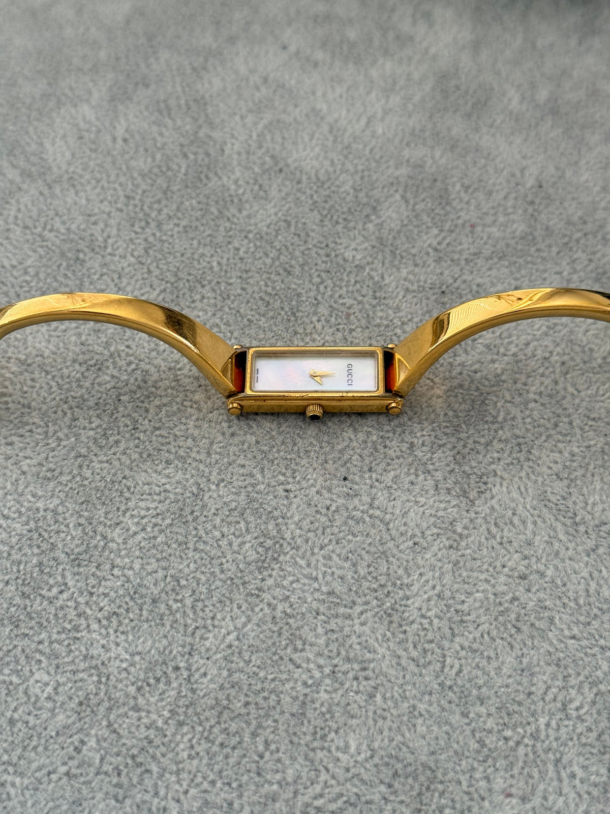 Vintage 1500L Gucci Watch – Mother of Pearl Dial – photo 5