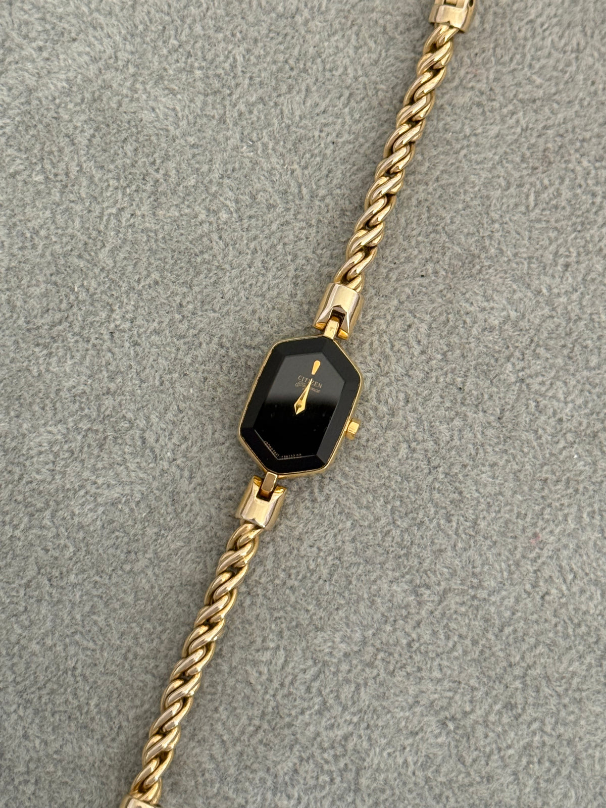 Very Rare Black Dial Vintage Citizen Elegance Watch – photo 3
