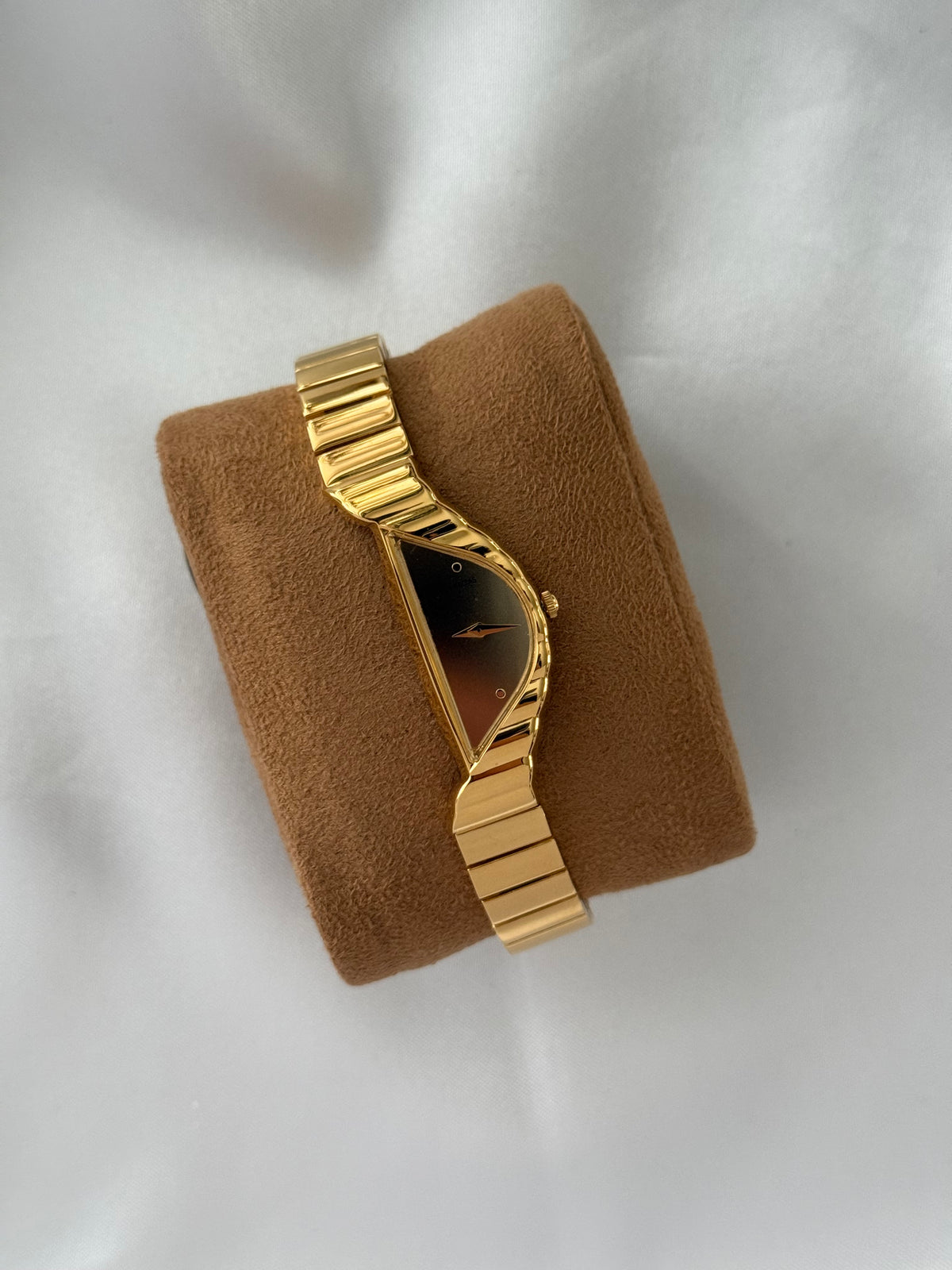 Ekiztas Half Moon Watch – Gold Dial – photo 6