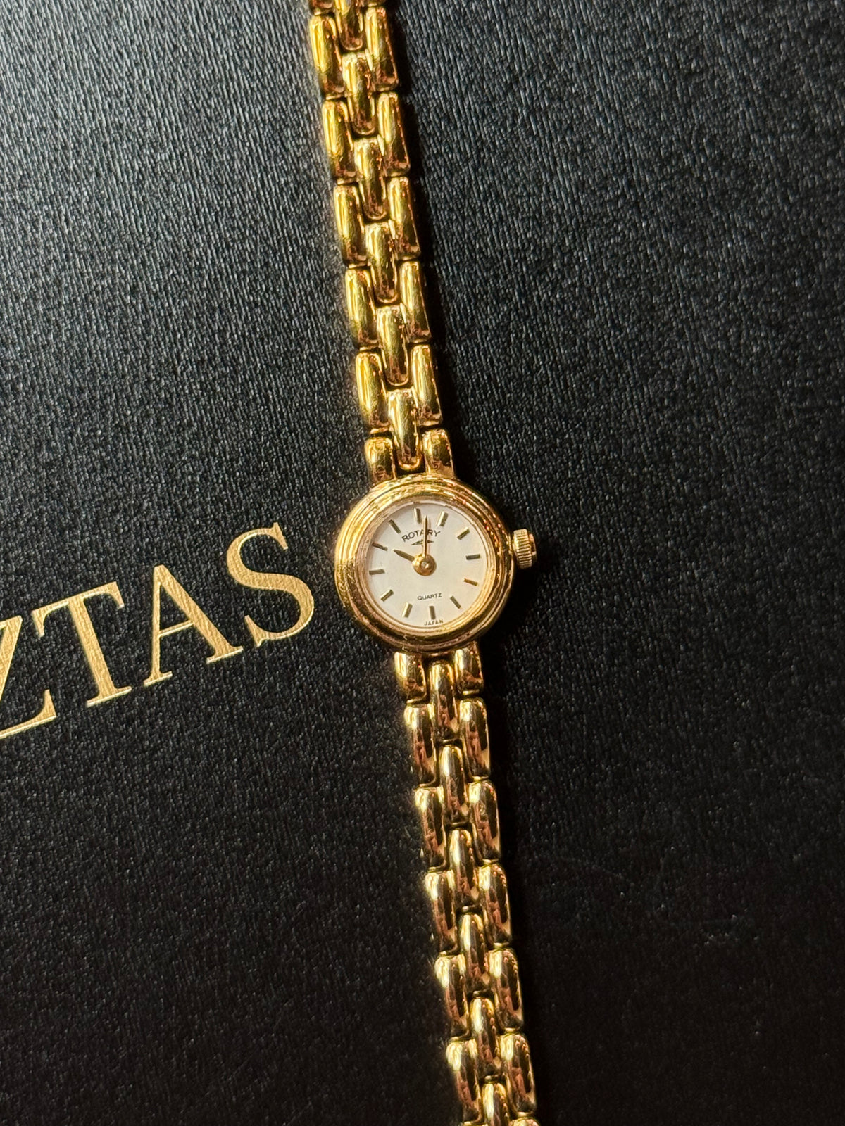 Boxed 90’s Vintage Gold Rotary Watch - Petite – photo 3
