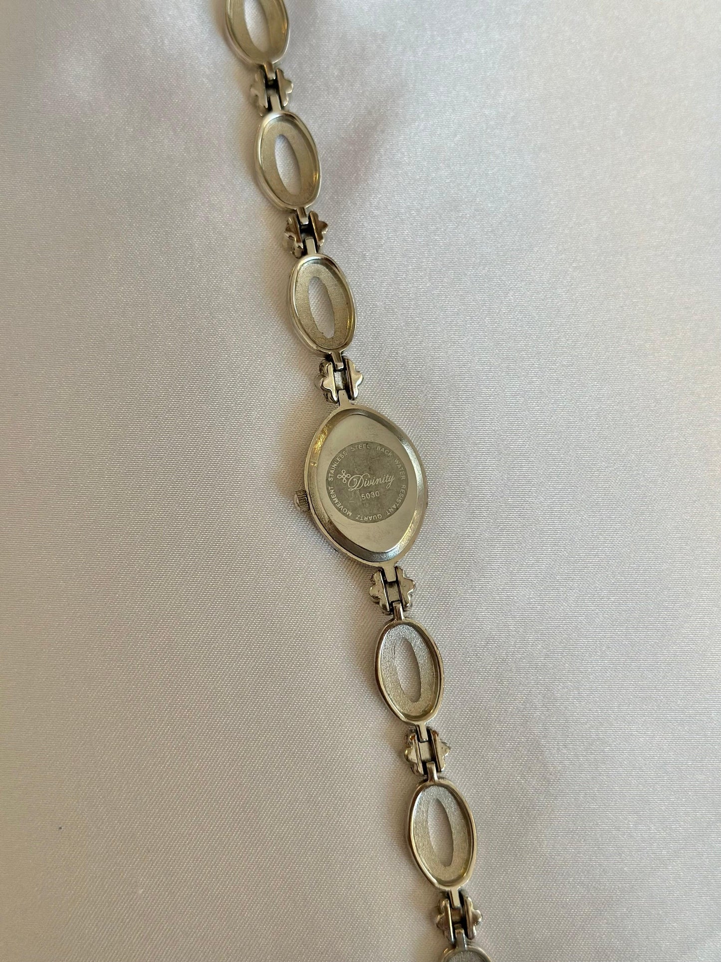 Montre Fleur Argentée Vintage