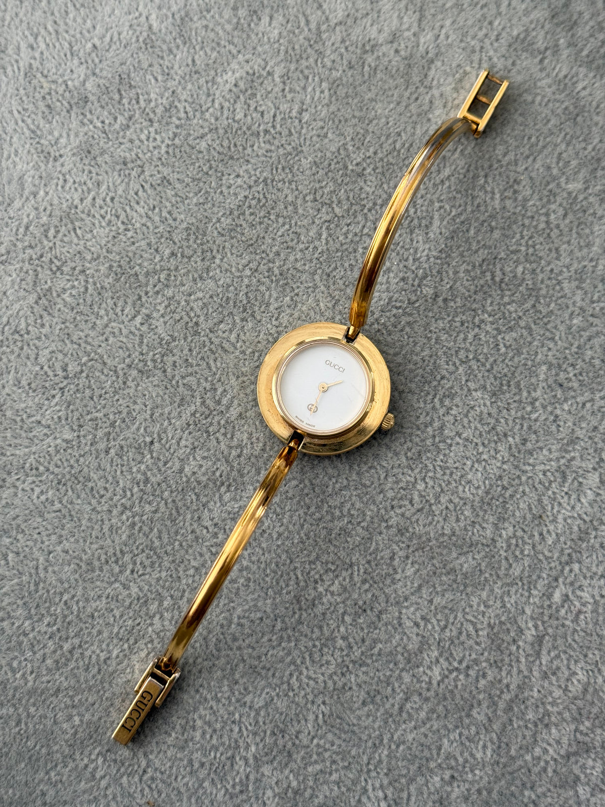 Vintage 1100L Gucci Watch