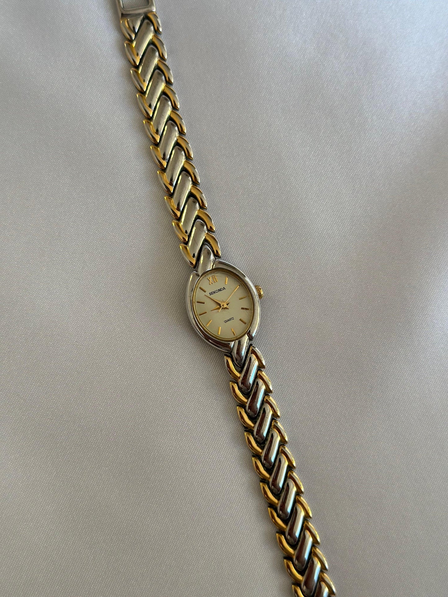 Montre bicolore vintage