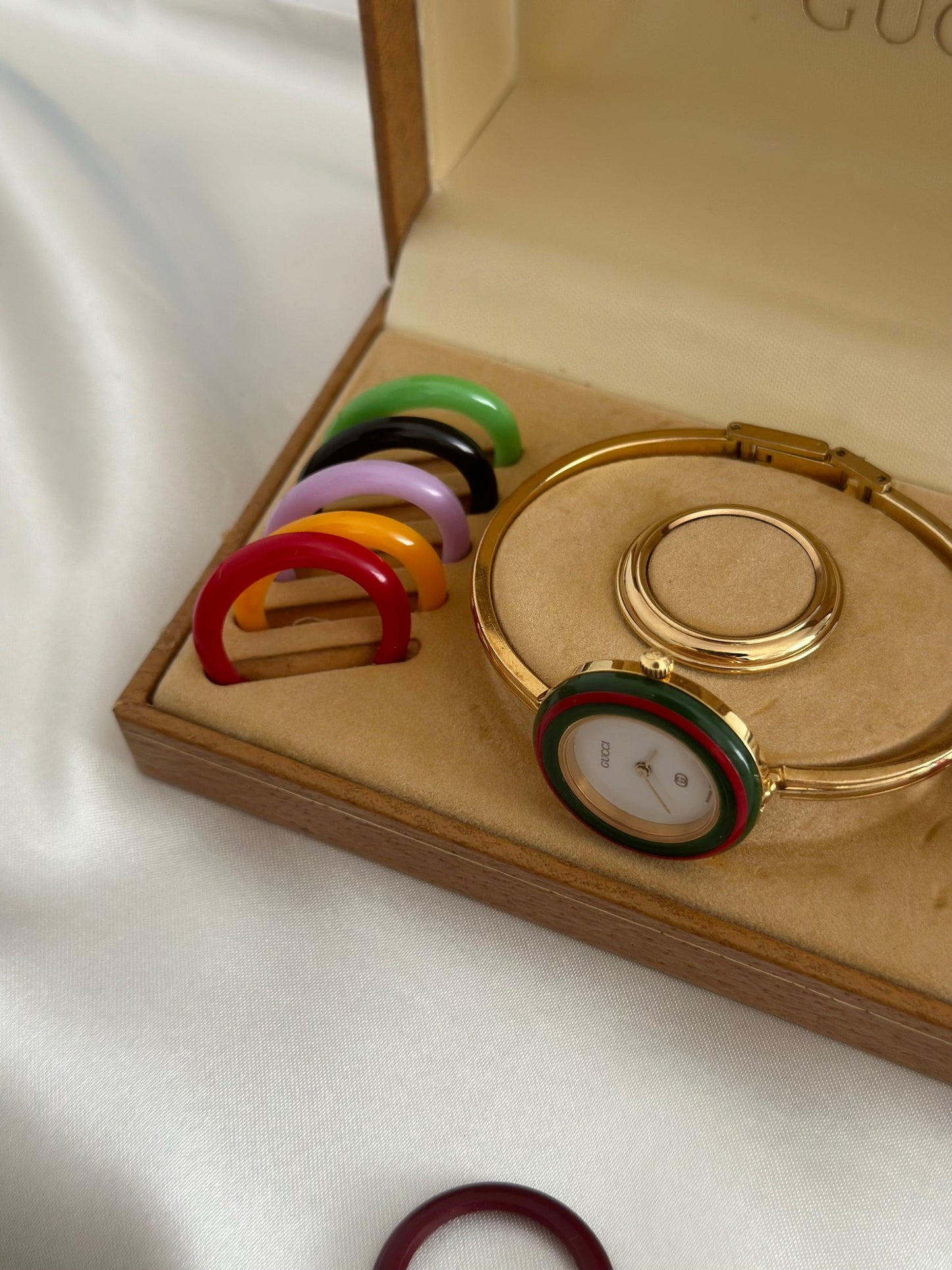 Vintage 1100L Gucci Watch