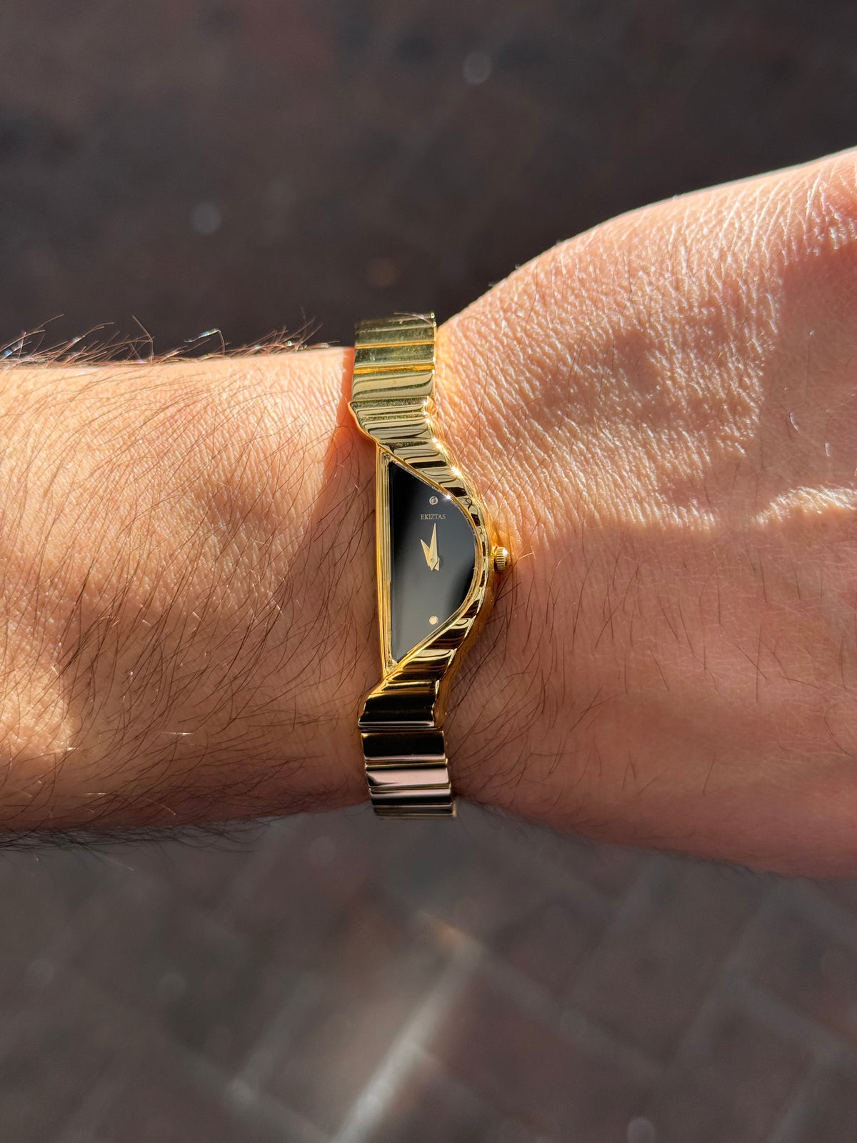 Ekiztas Half Moon Watch – Black Dial
