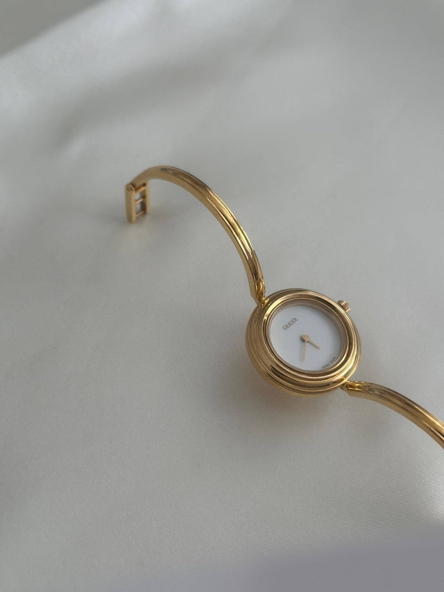 Vintage 1100L Gucci Watch