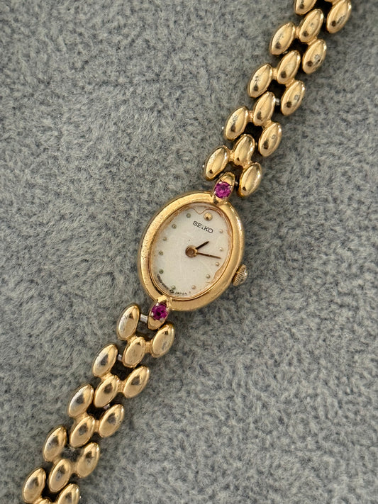 NW Rare Vintage Ruby Stone Seiko