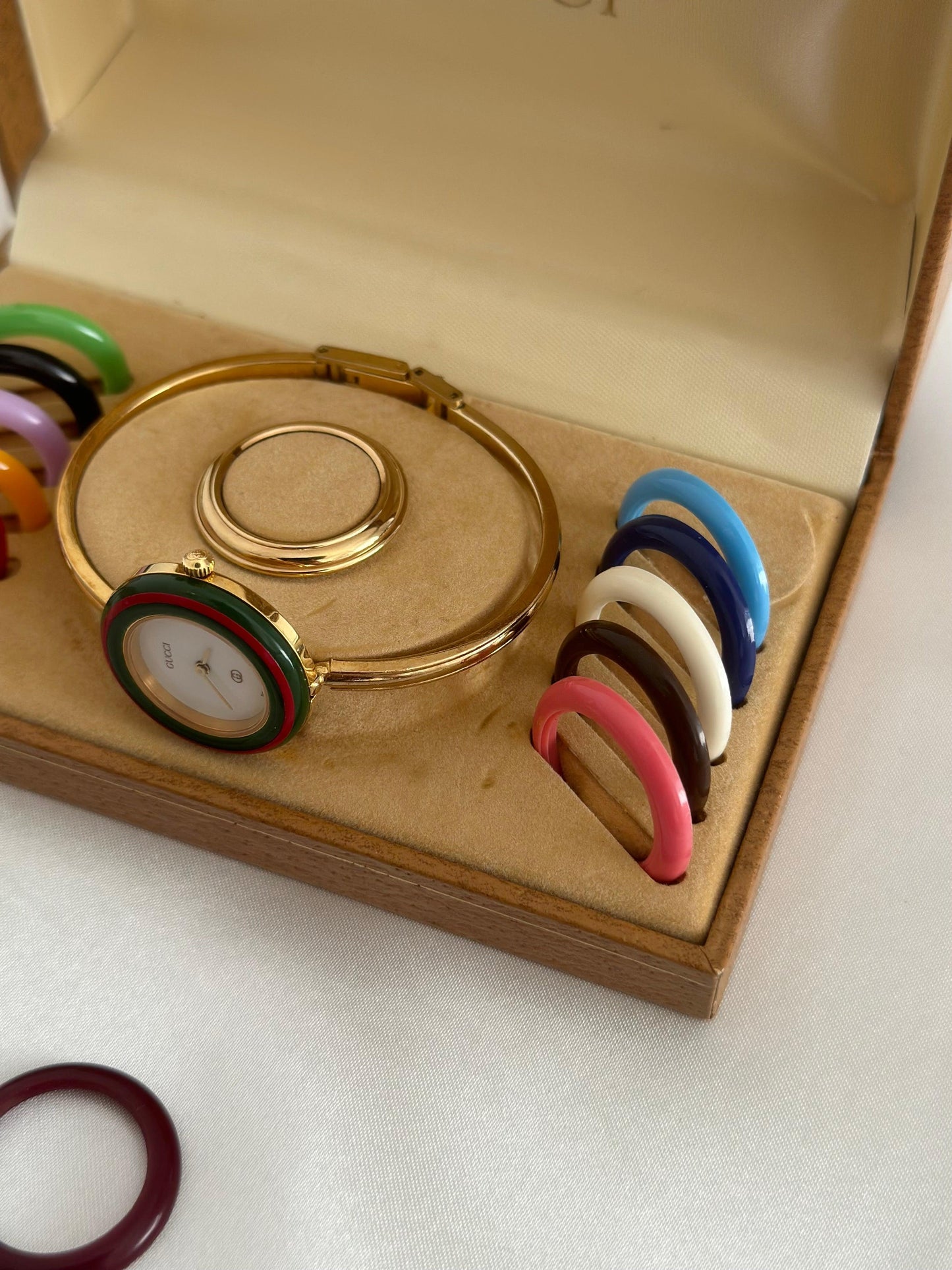 Vintage 1100L Gucci Watch