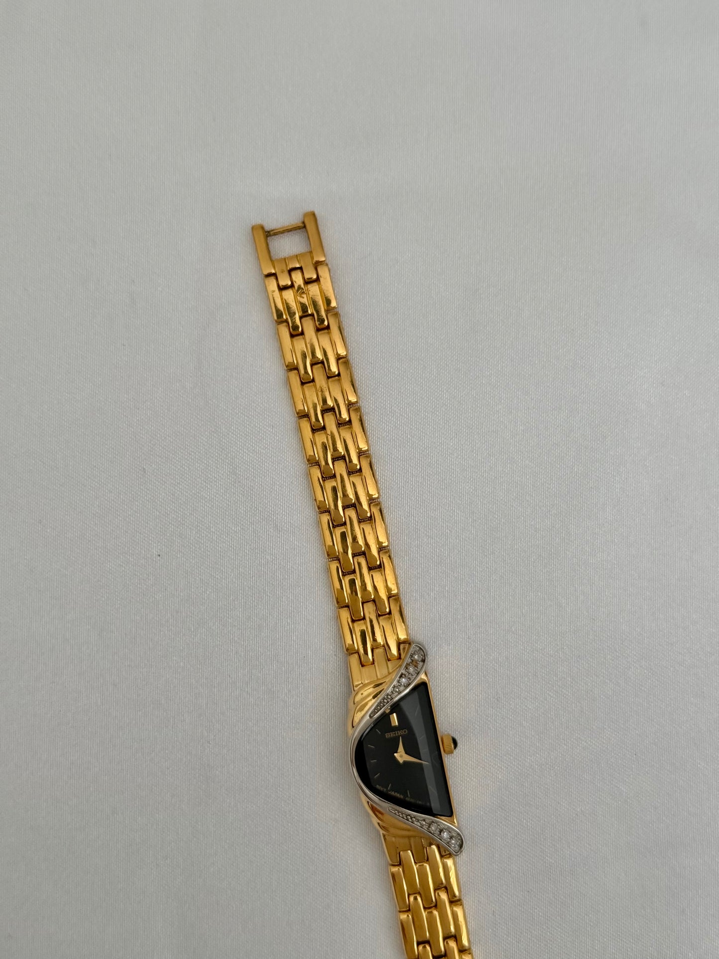 Rare Vintage Asymmetric Seiko Watch