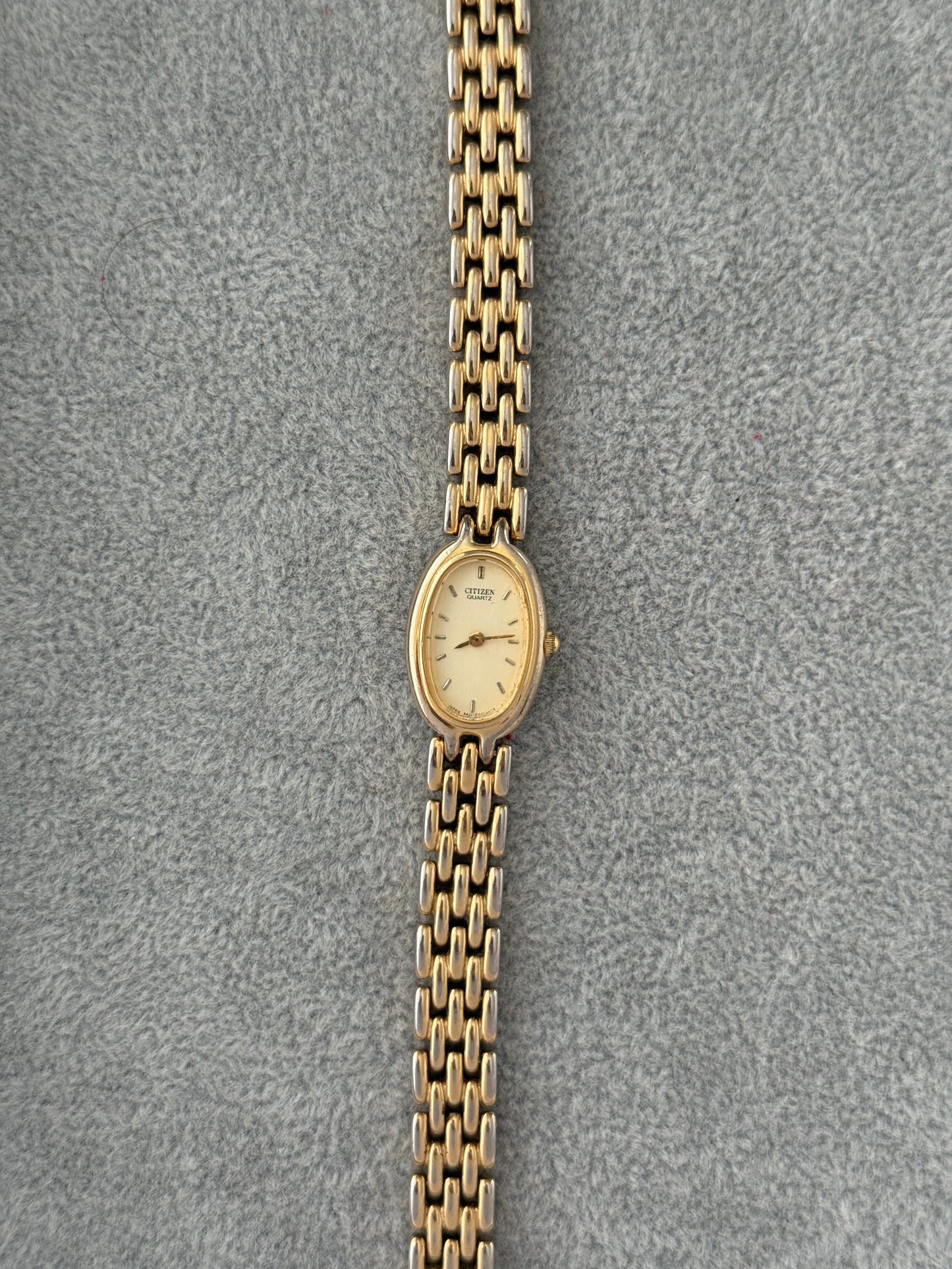 NW Cute Vintage Citizen Watch