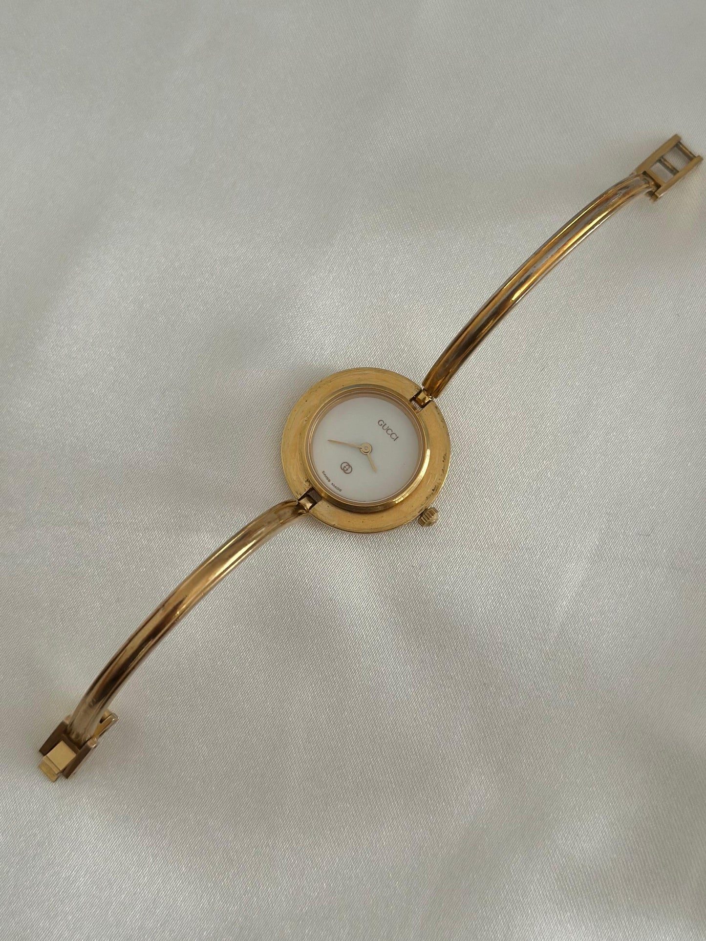 Vintage 1100L Gucci Watch