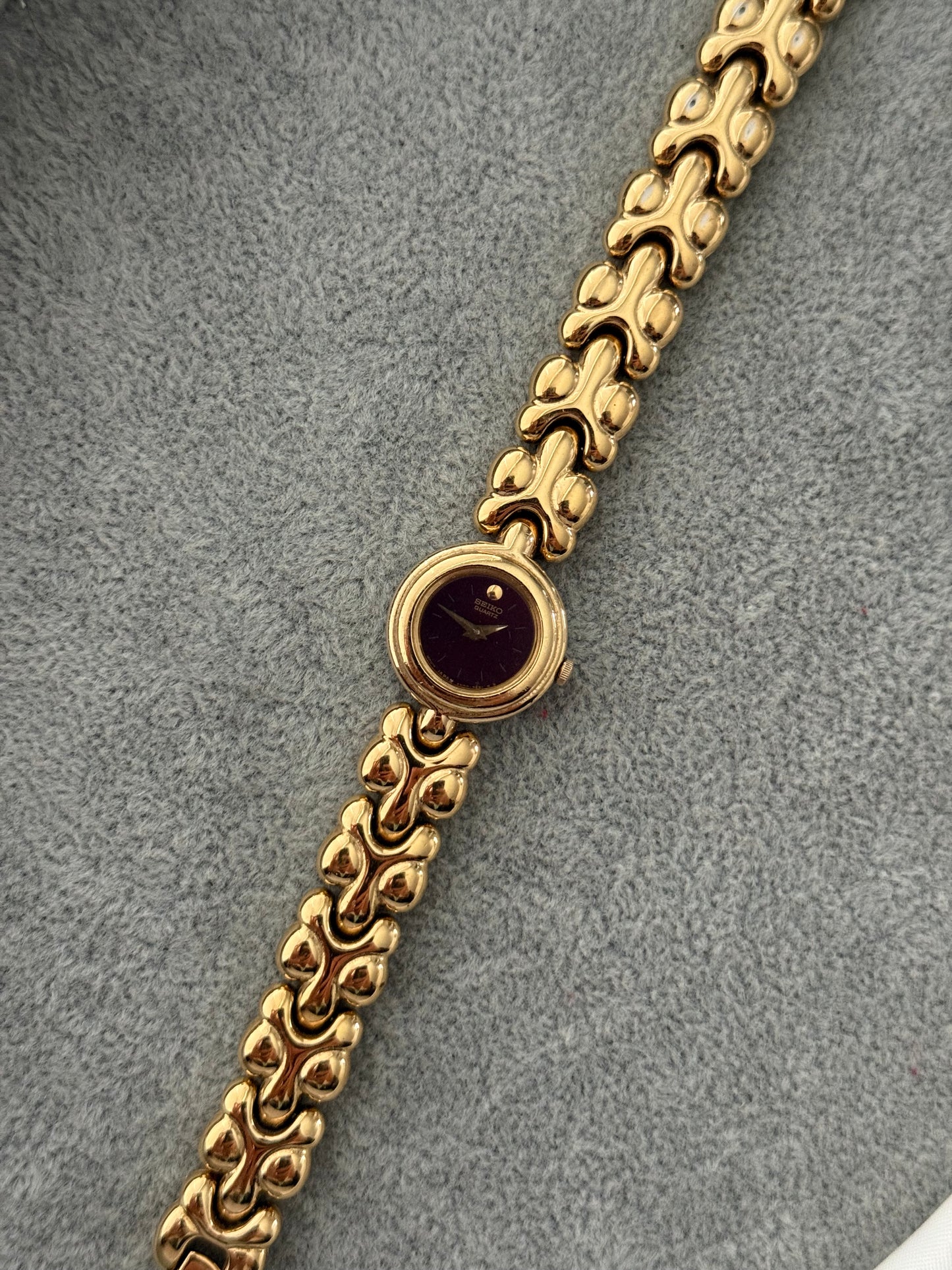 Vintage Burgundy Dial Seiko Watch