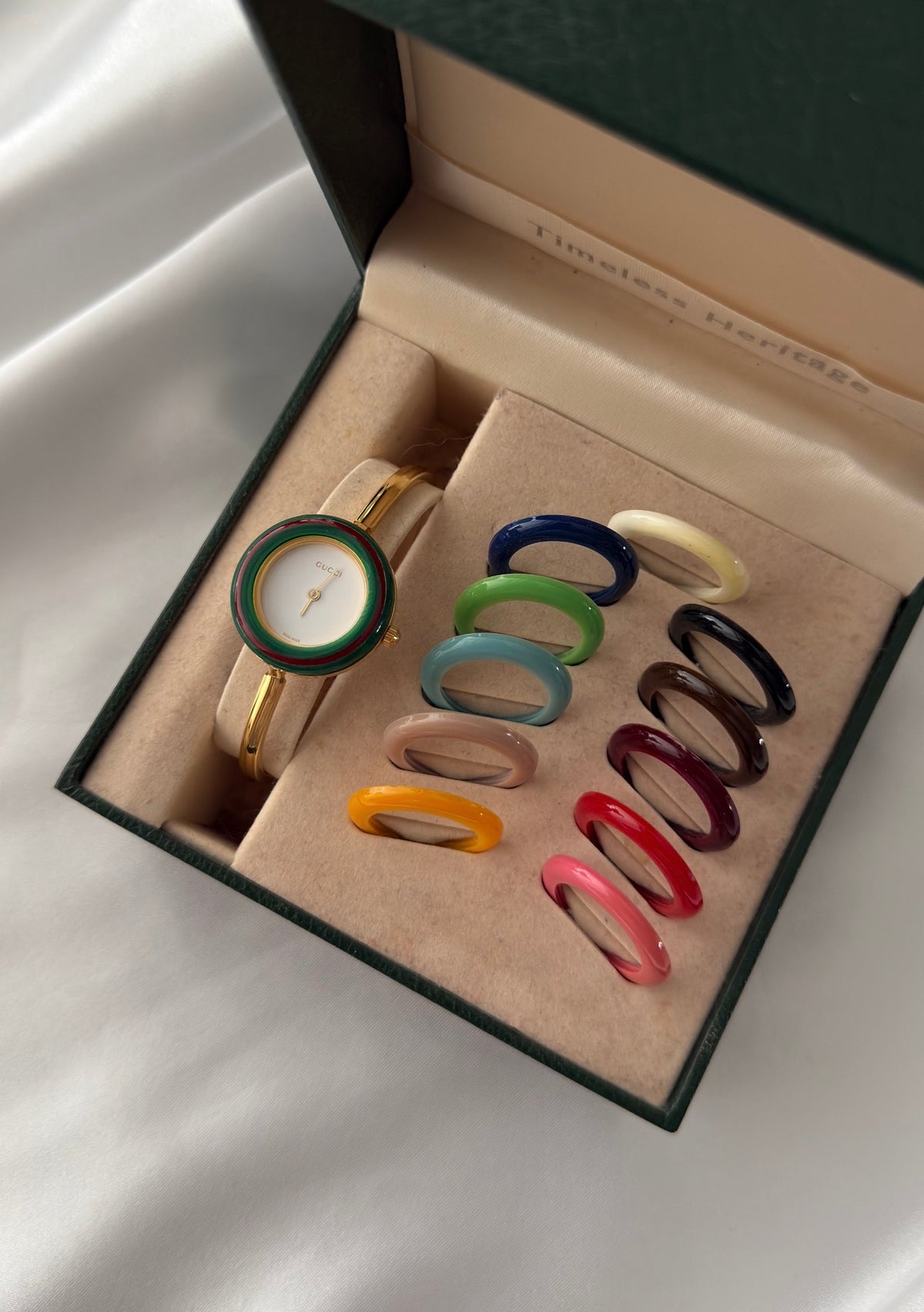 Vintage 1100L Gucci Watch