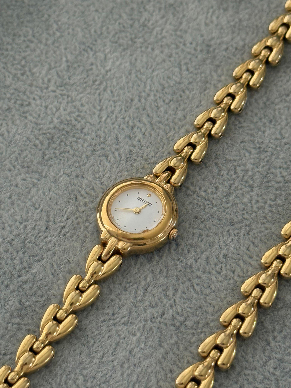 Vintage Dainty Seiko Watch Set