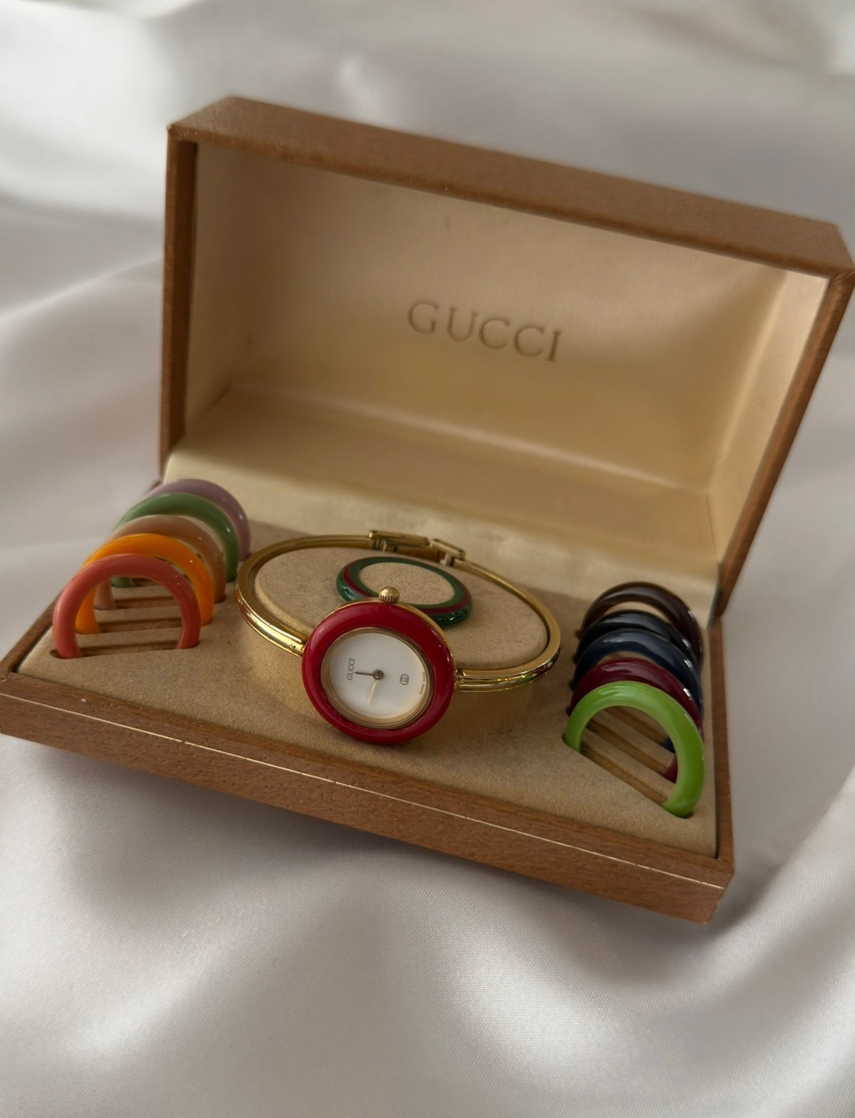 Vintage 1100L Gucci Watch