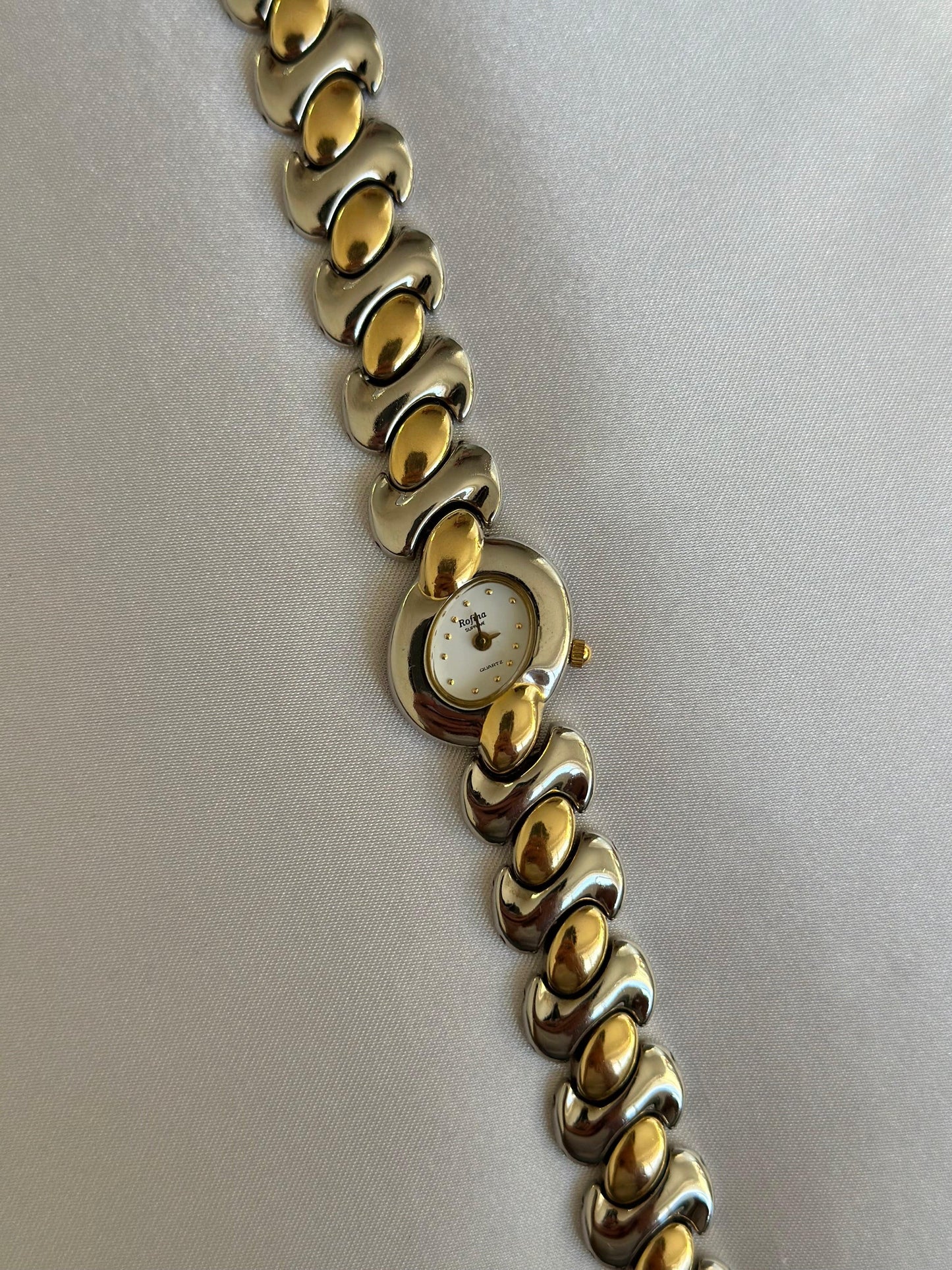 Montre asymétrique vintage