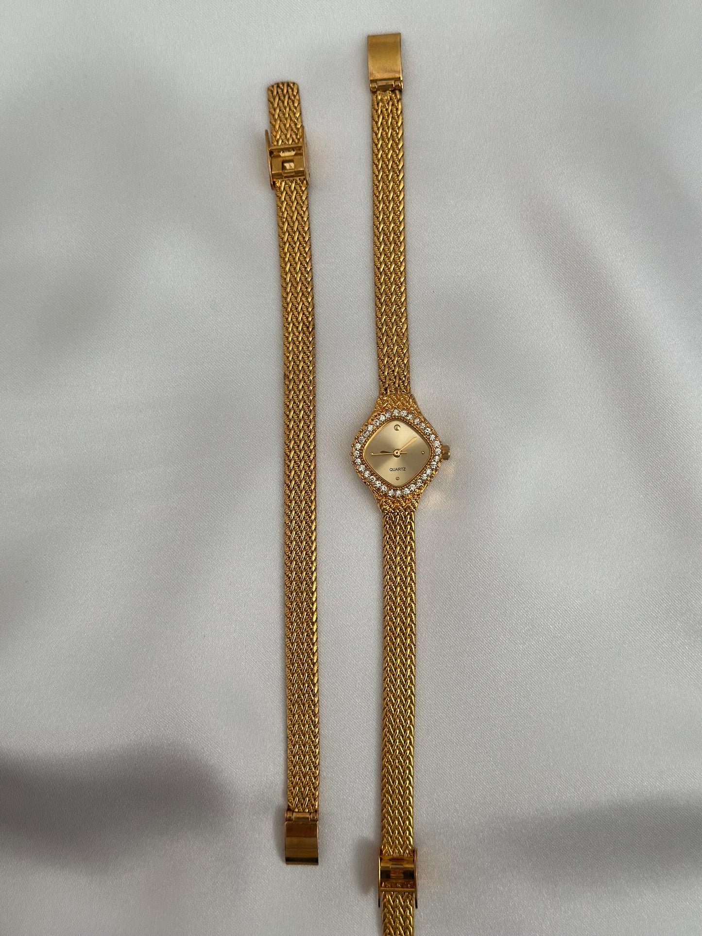 Coffret de montres à lunette en diamant vintage