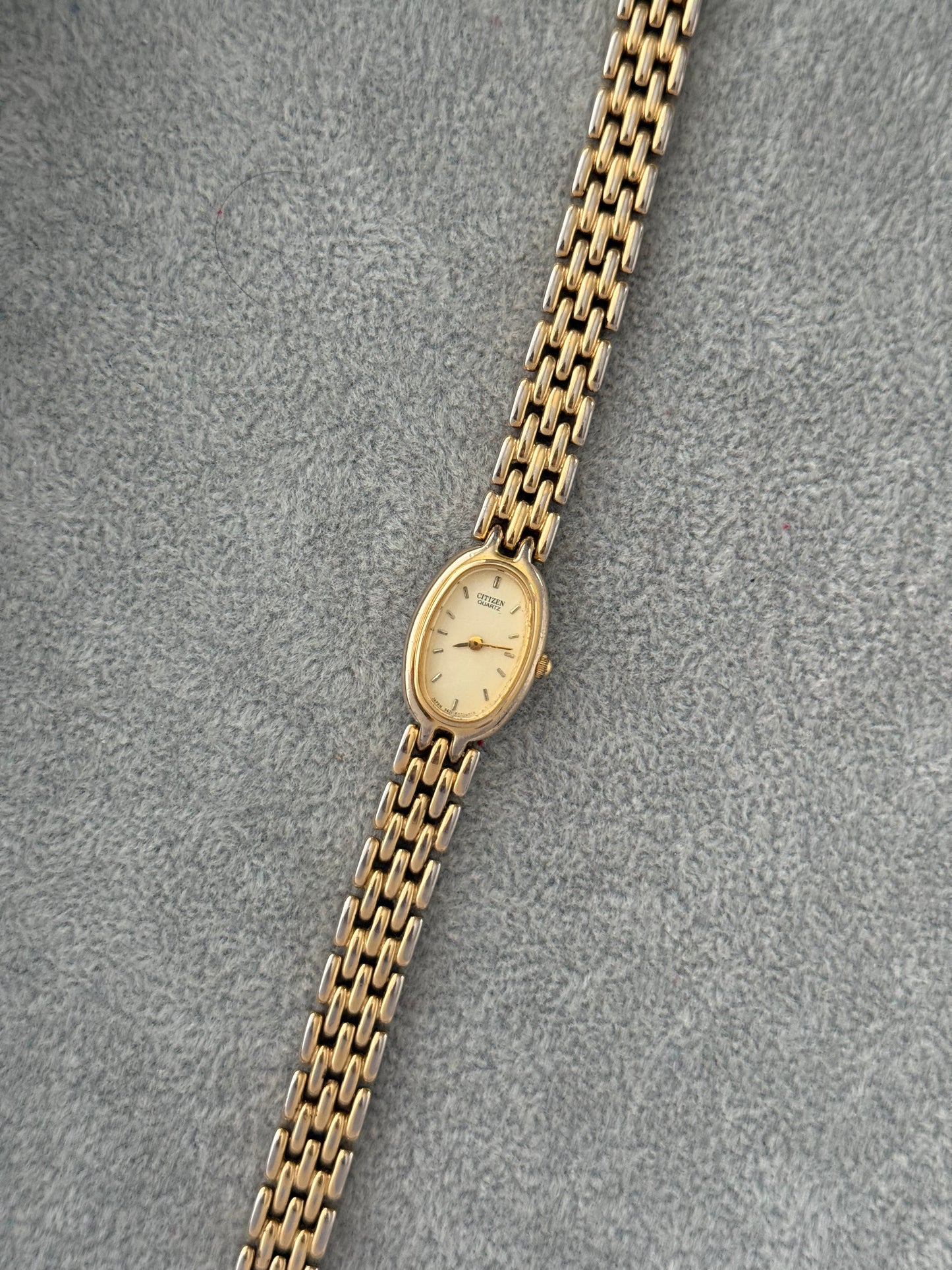 NW Cute Vintage Citizen Watch
