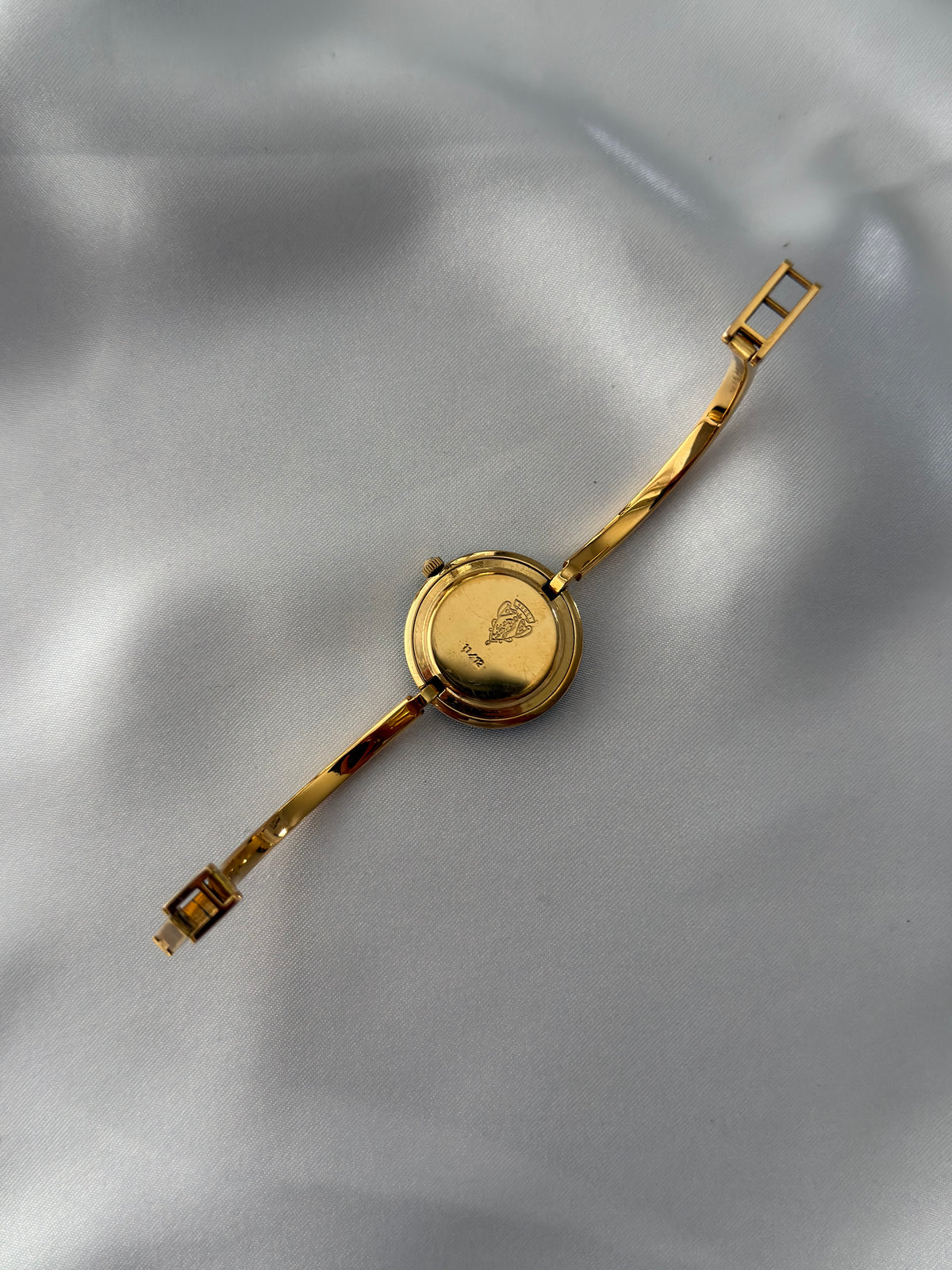 Vintage 1100L Gucci Watch