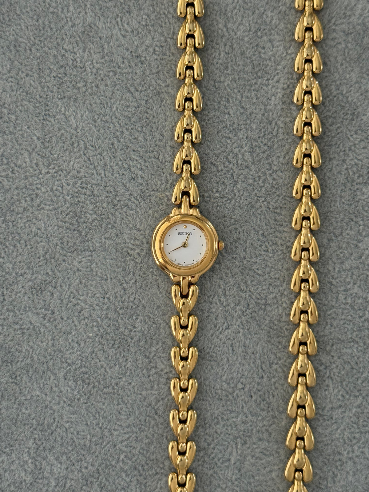 Vintage Dainty Seiko Watch Set