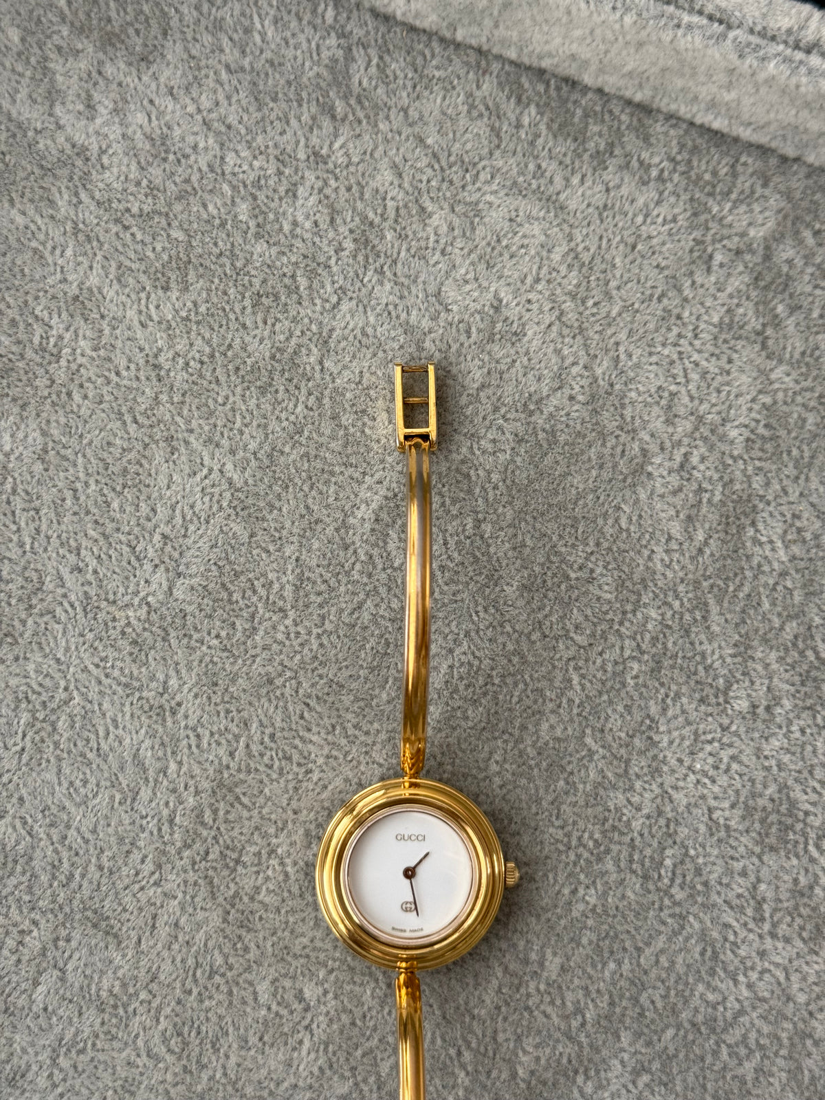 Vintage 1100L Gucci Watch