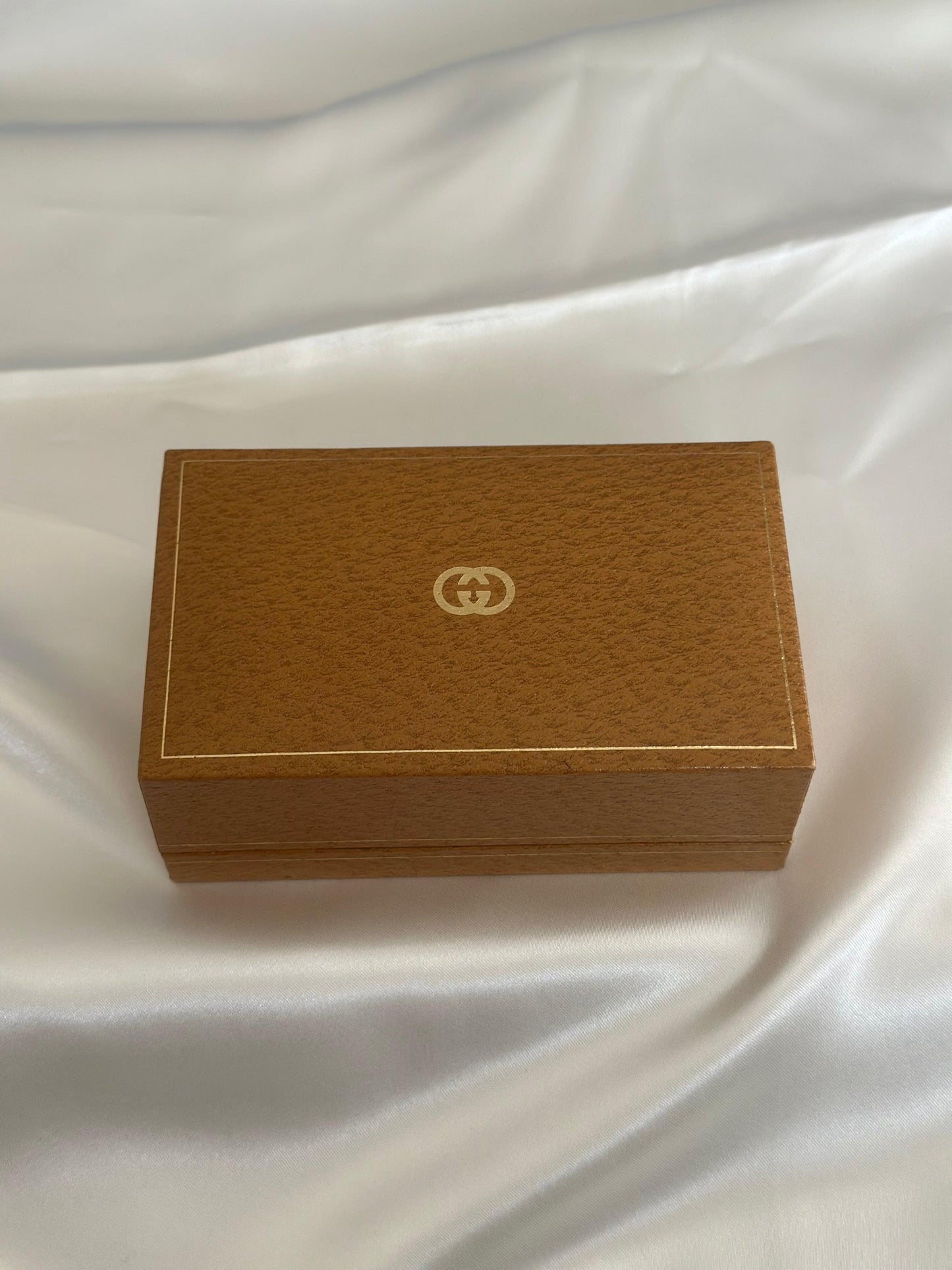 Vintage 1100L Gucci Watch