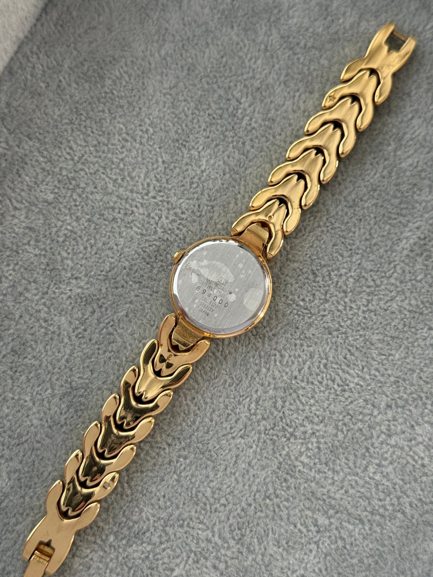 Vintage Navy Dial Accurist Watch