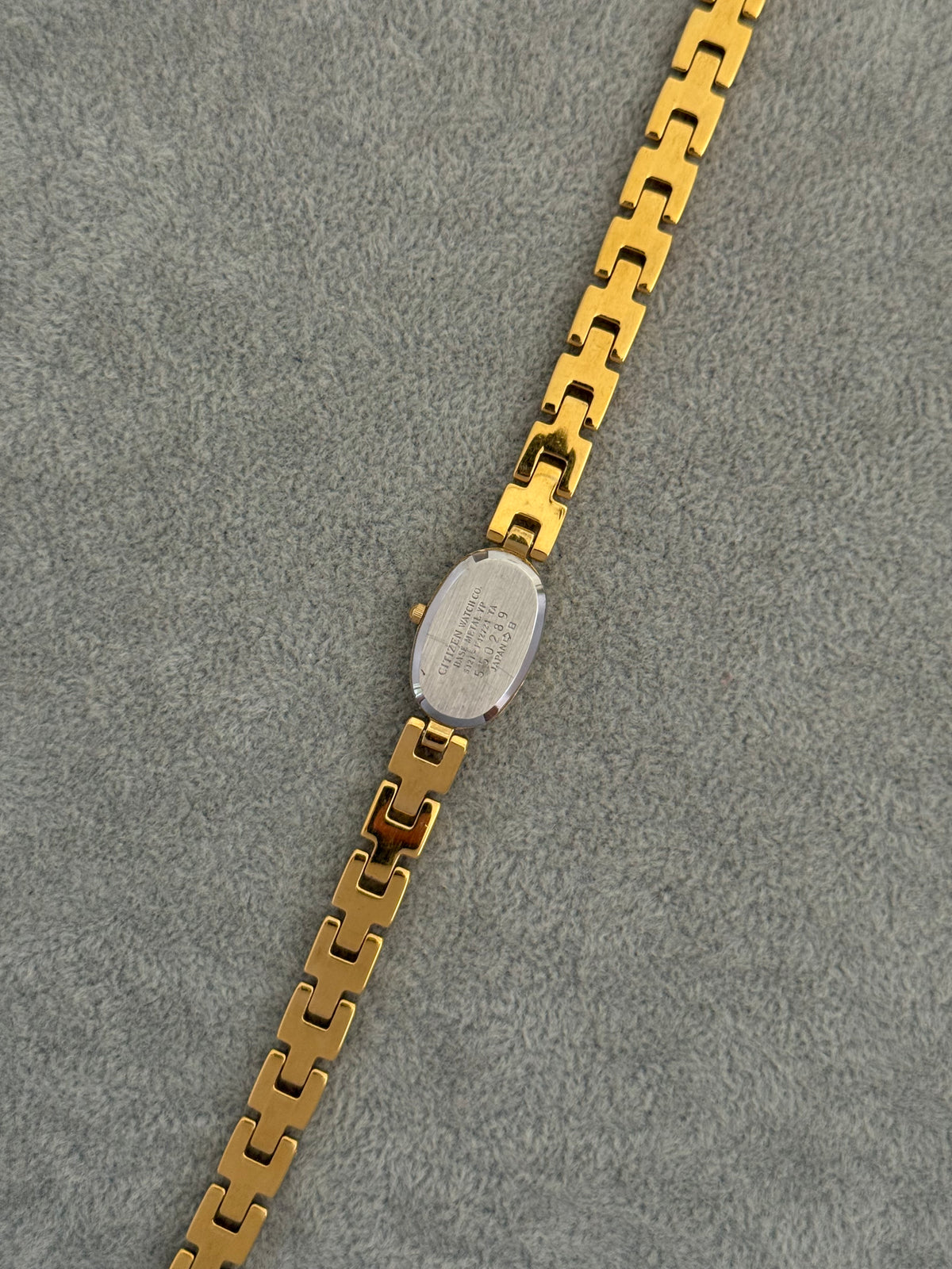 Dainty Vintage 1995 Mother of Pearl Citizen Watch – photo 7