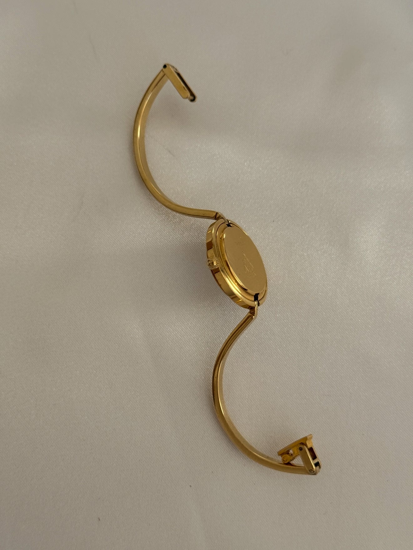 Vintage 1100L Gucci Watch