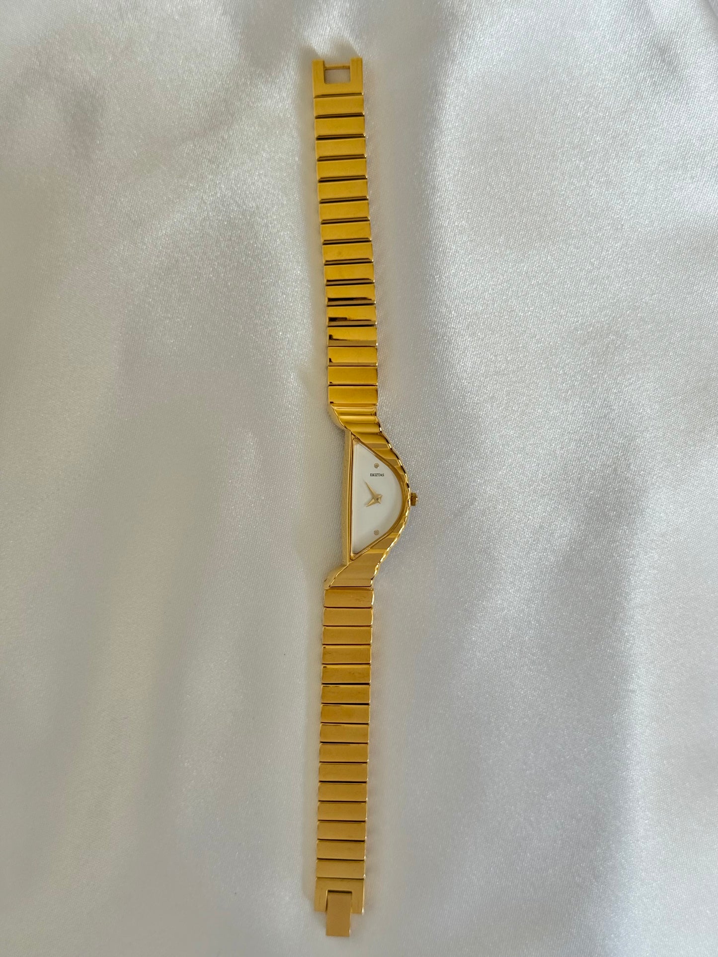 Ekiztas Half Moon Watch