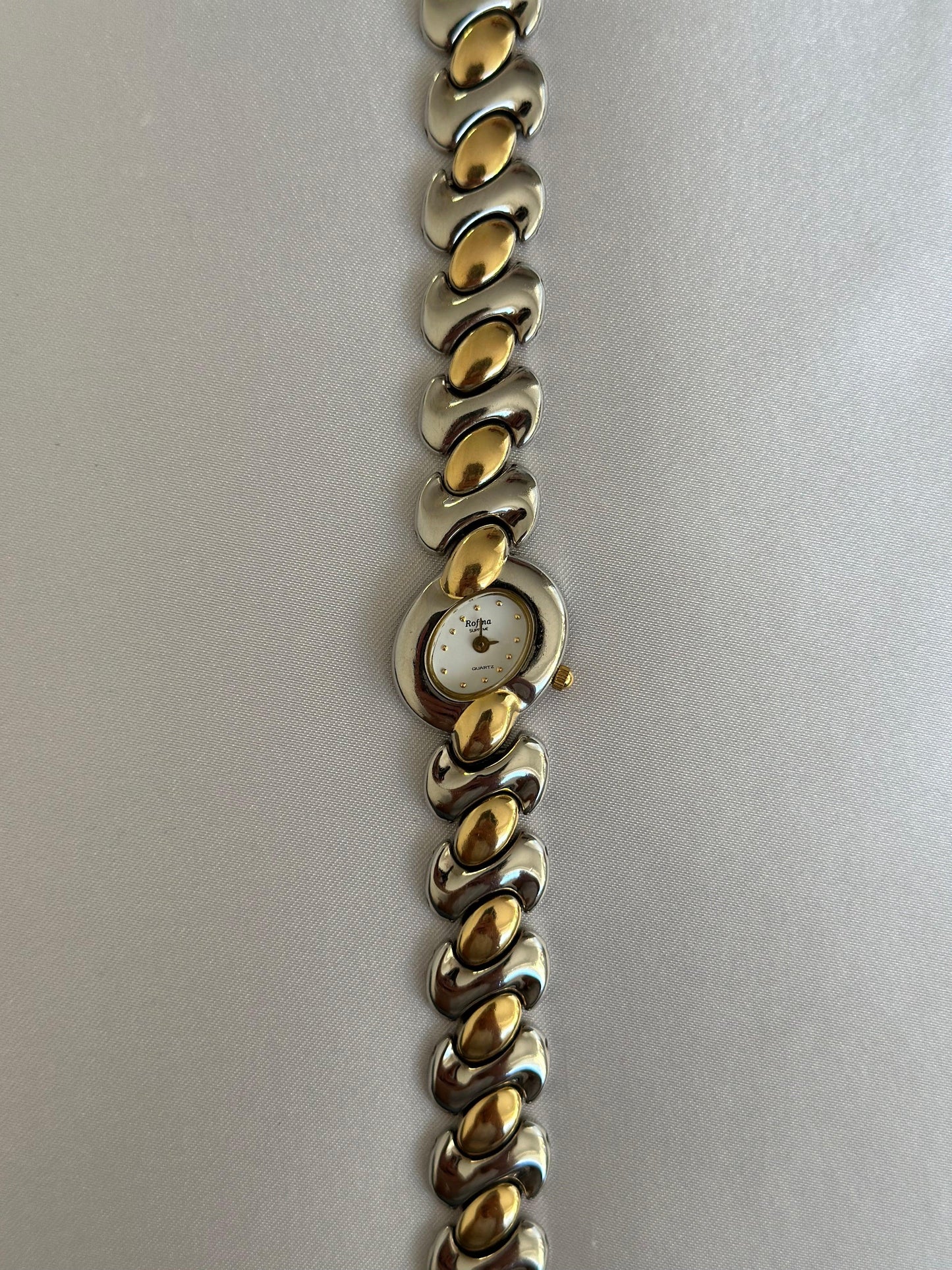 Montre asymétrique vintage