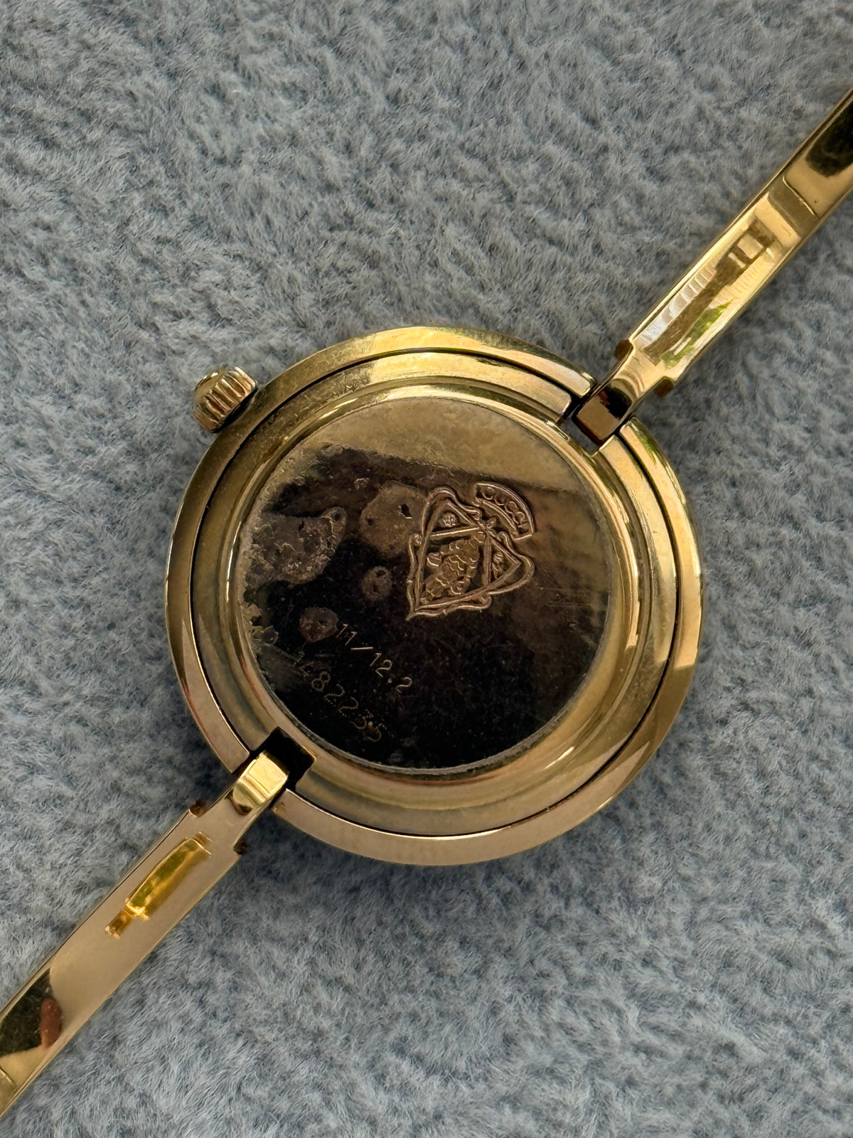 Vintage 1100L Gucci Watch with 13 Interchangeable Bezels – photo 16