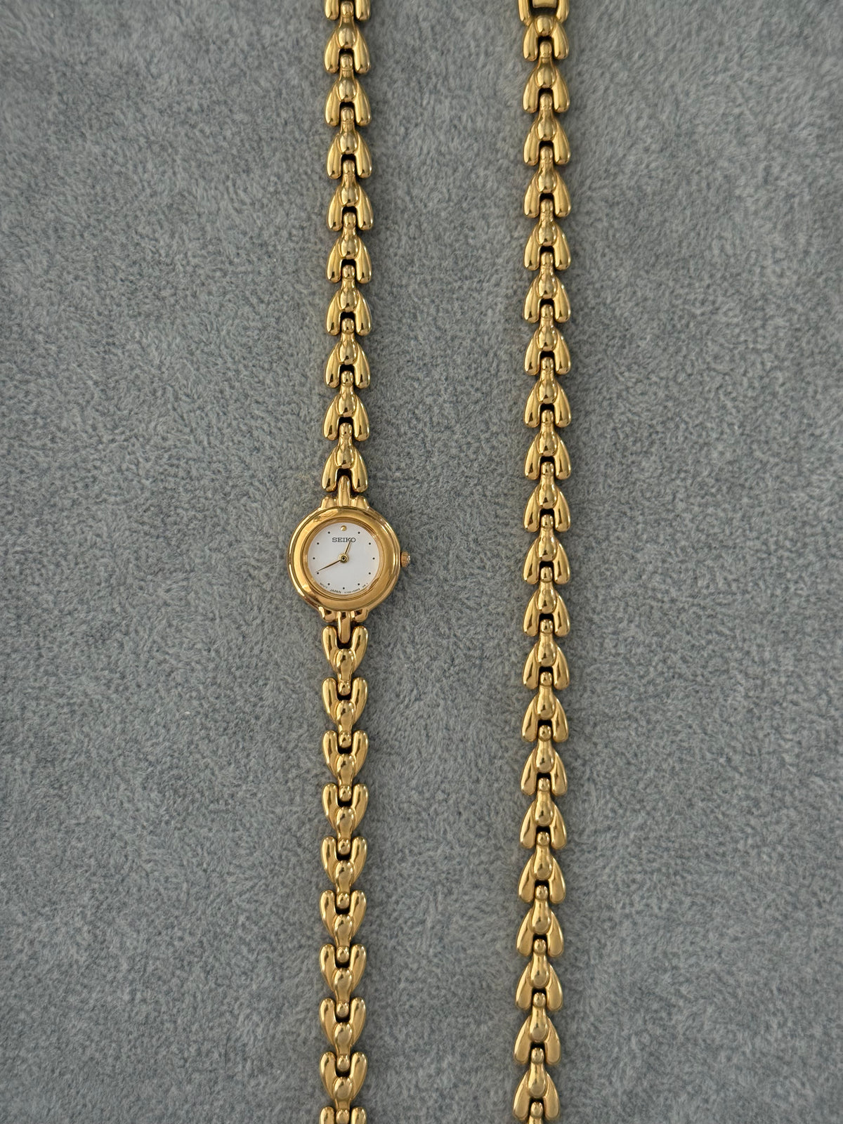 Vintage Dainty Seiko Watch Set