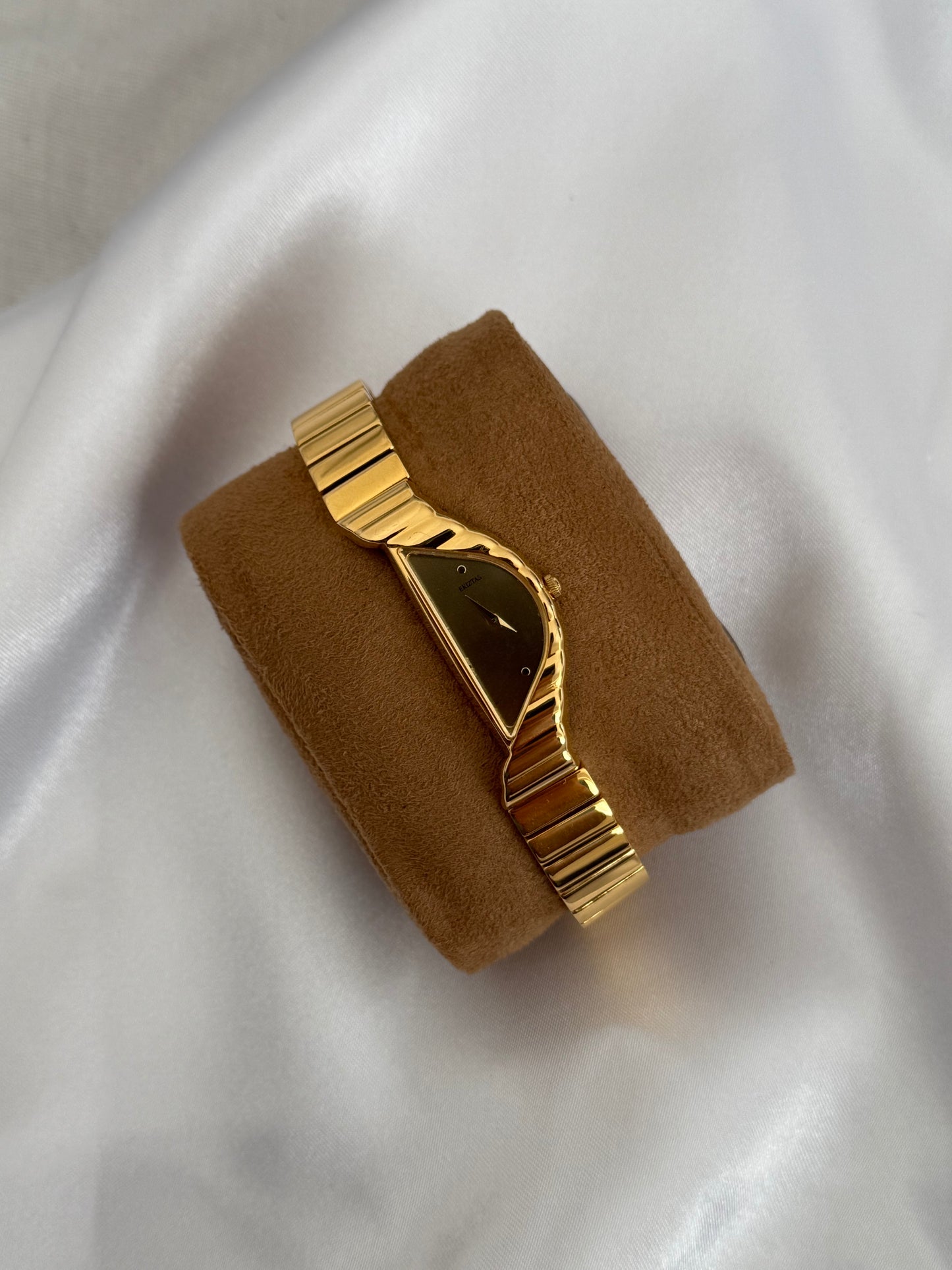 The Ekiztas Half Moon Watch