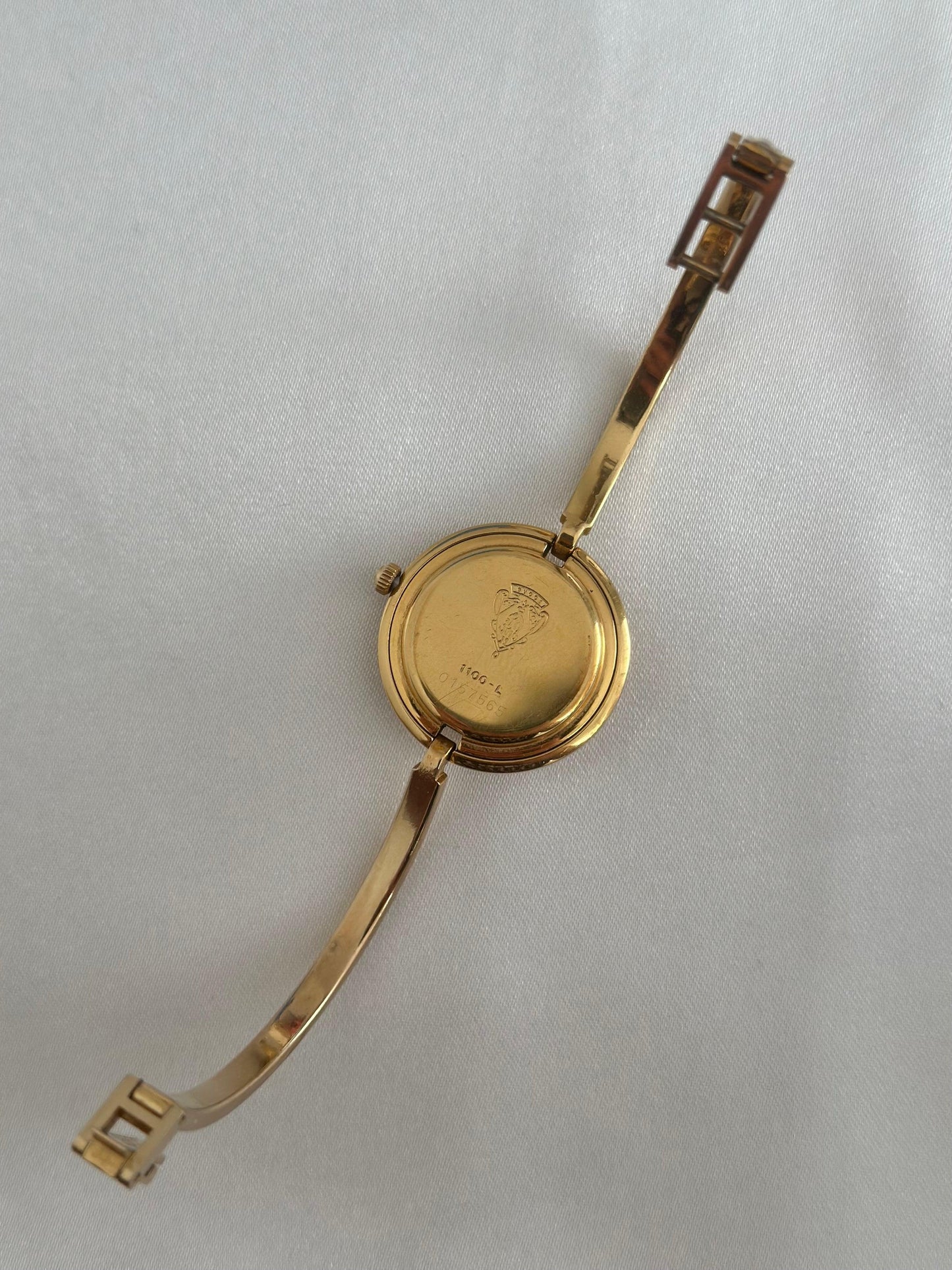 Vintage 1100L Gucci Watch