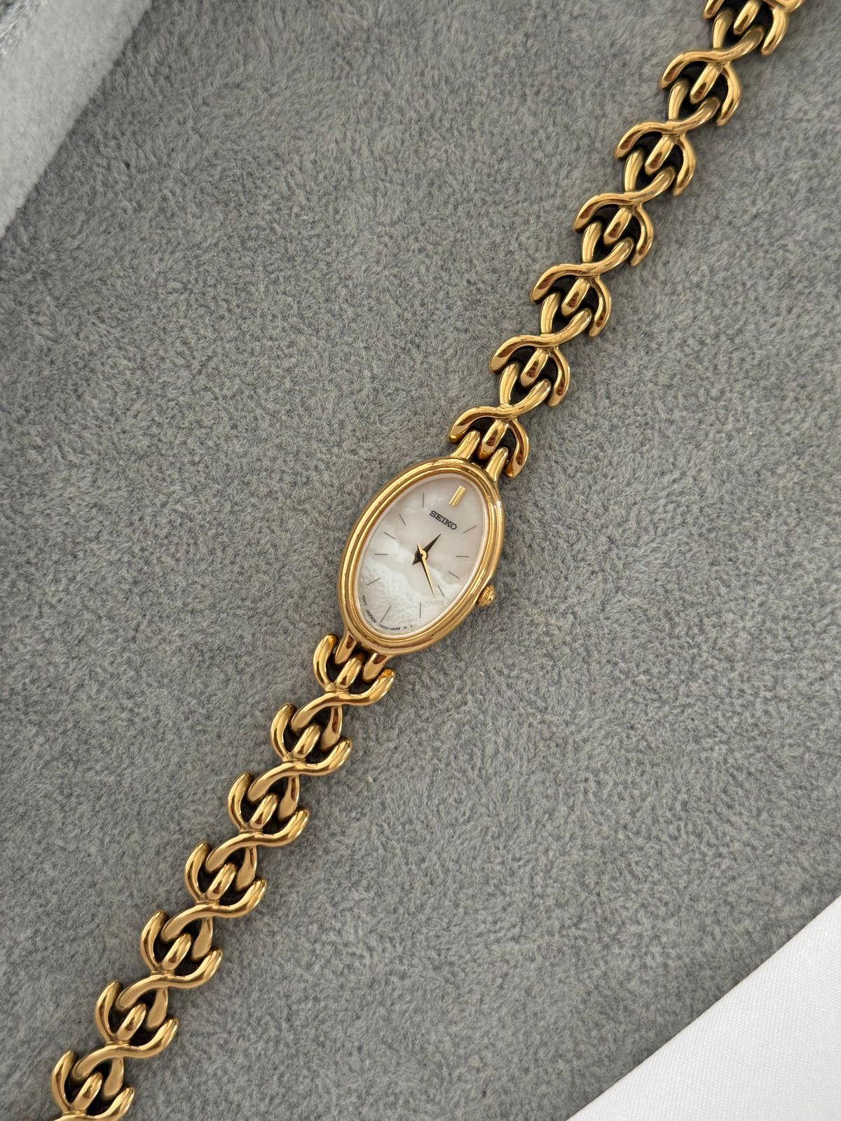 Vintage Mother Of Pearl Seiko Watch