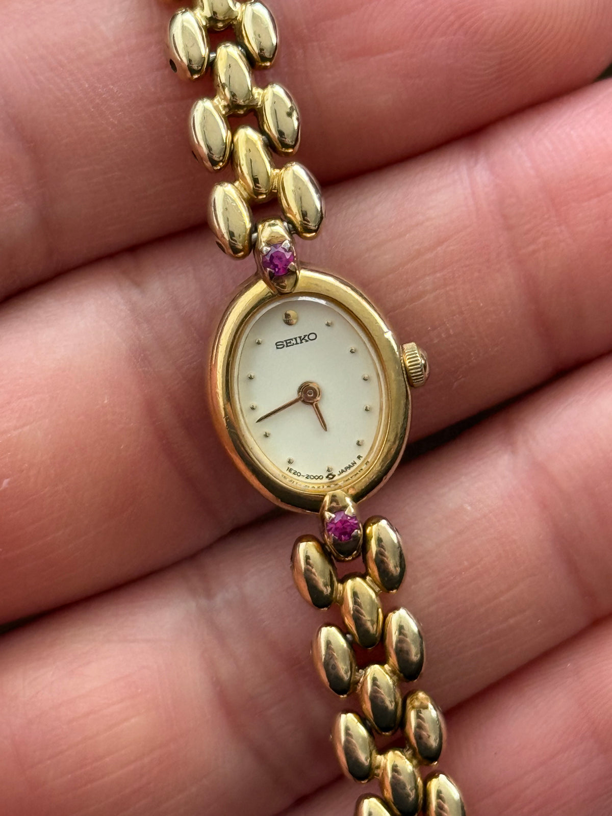 Rare Vintage 80’s Ruby Gem Seiko Watch 1E20-6140 – photo 2