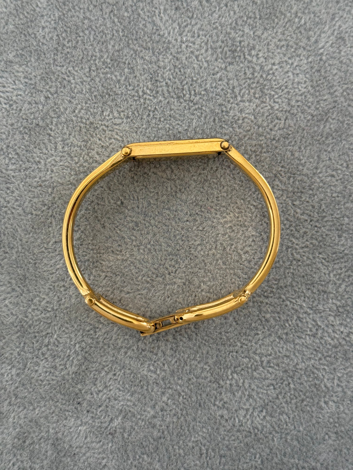 Vintage 1500L Gucci Watch – Mother of Pearl Dial – photo 8