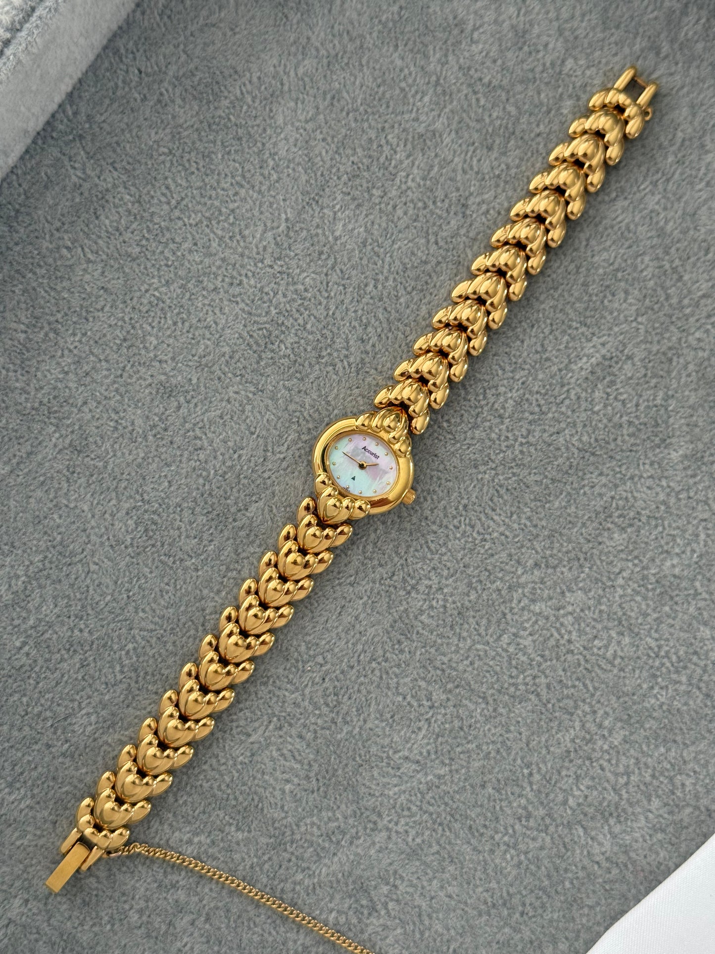 Vintage Mother Of Pearl Accurist Watch