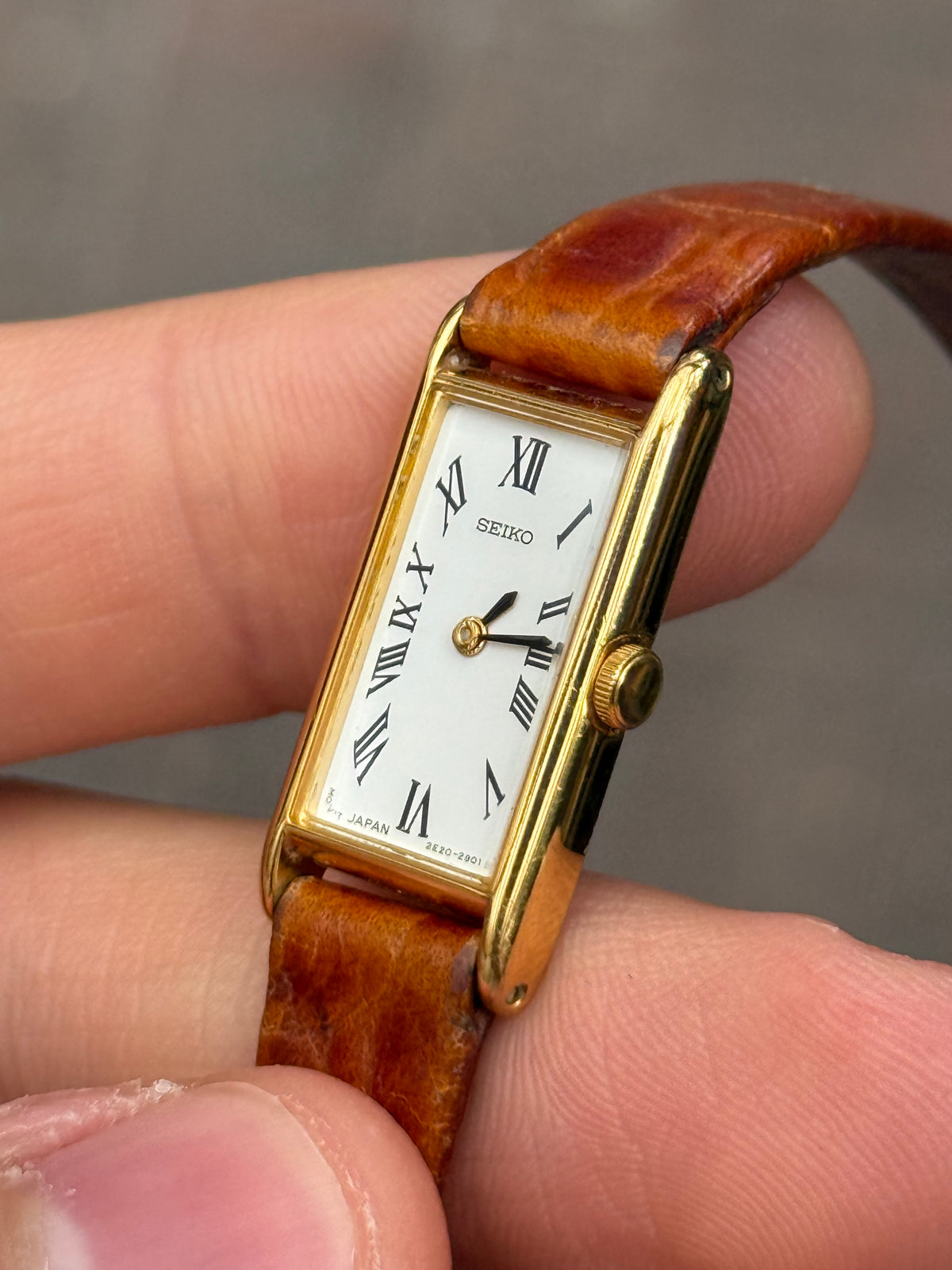 August 1991 Vintage Gold Seiko Tank w/ Original Calf Skin Leather Strap 2E20-2901