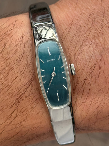 Rare 1977 Silver Seiko Watch - Gradient Teal Dial 1520-3680