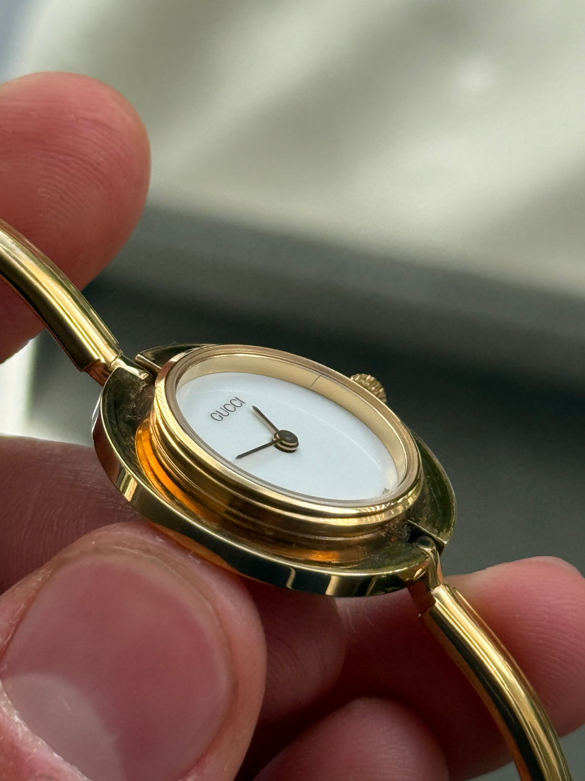 Vintage 1100L Gucci Watch with 13 Interchangeable Bezels