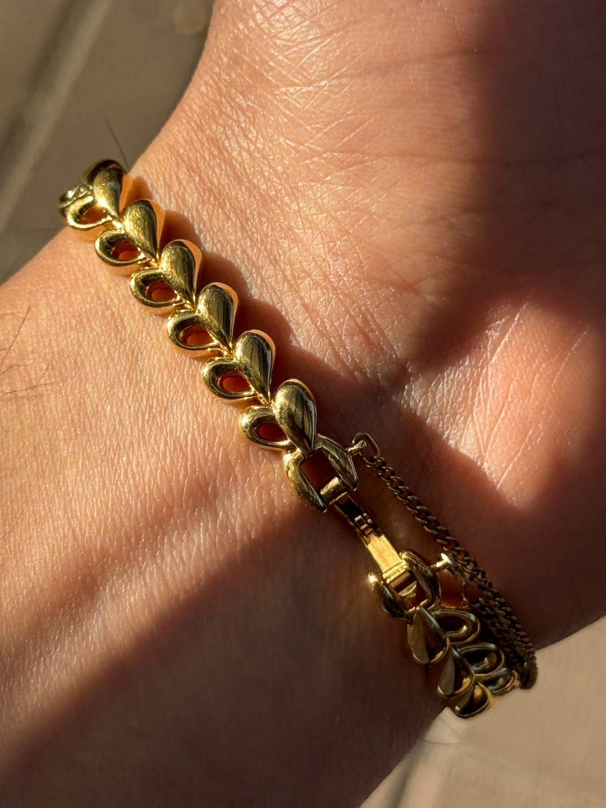 Special 1985 Gold Heart-Bracelet Seiko Watch 1E20-5280