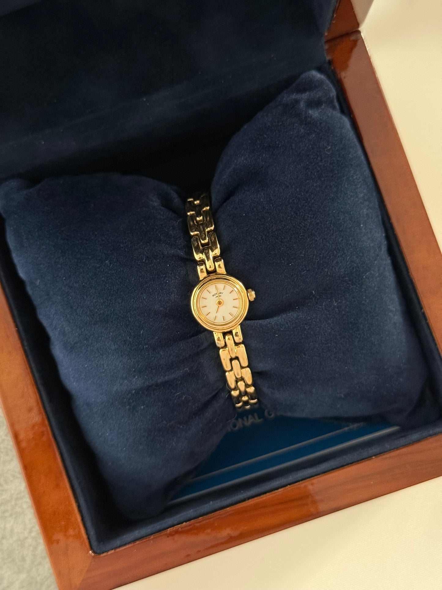 Dainty Vintage Rotary Watch