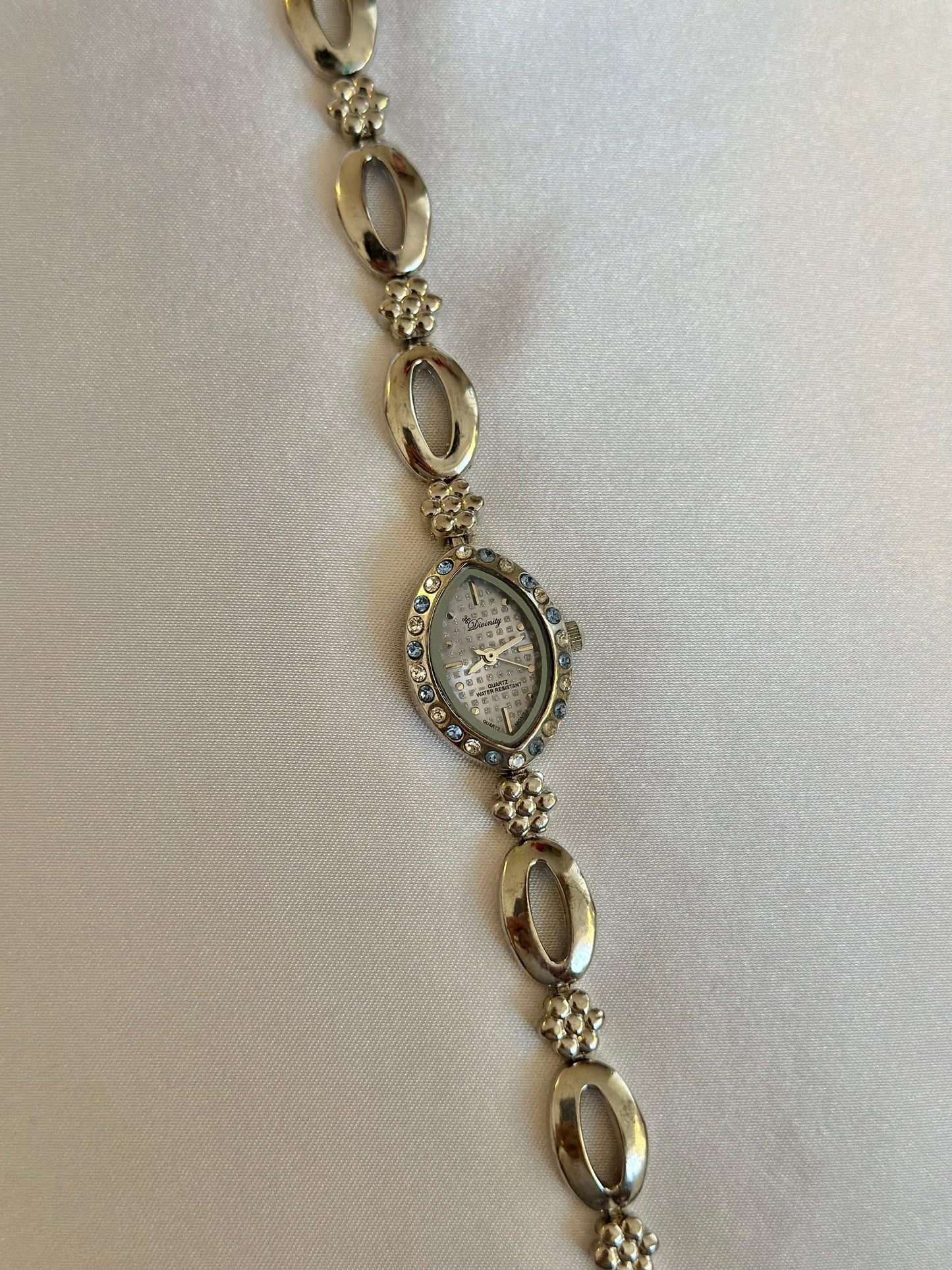 Vintage Silver Flower Watch