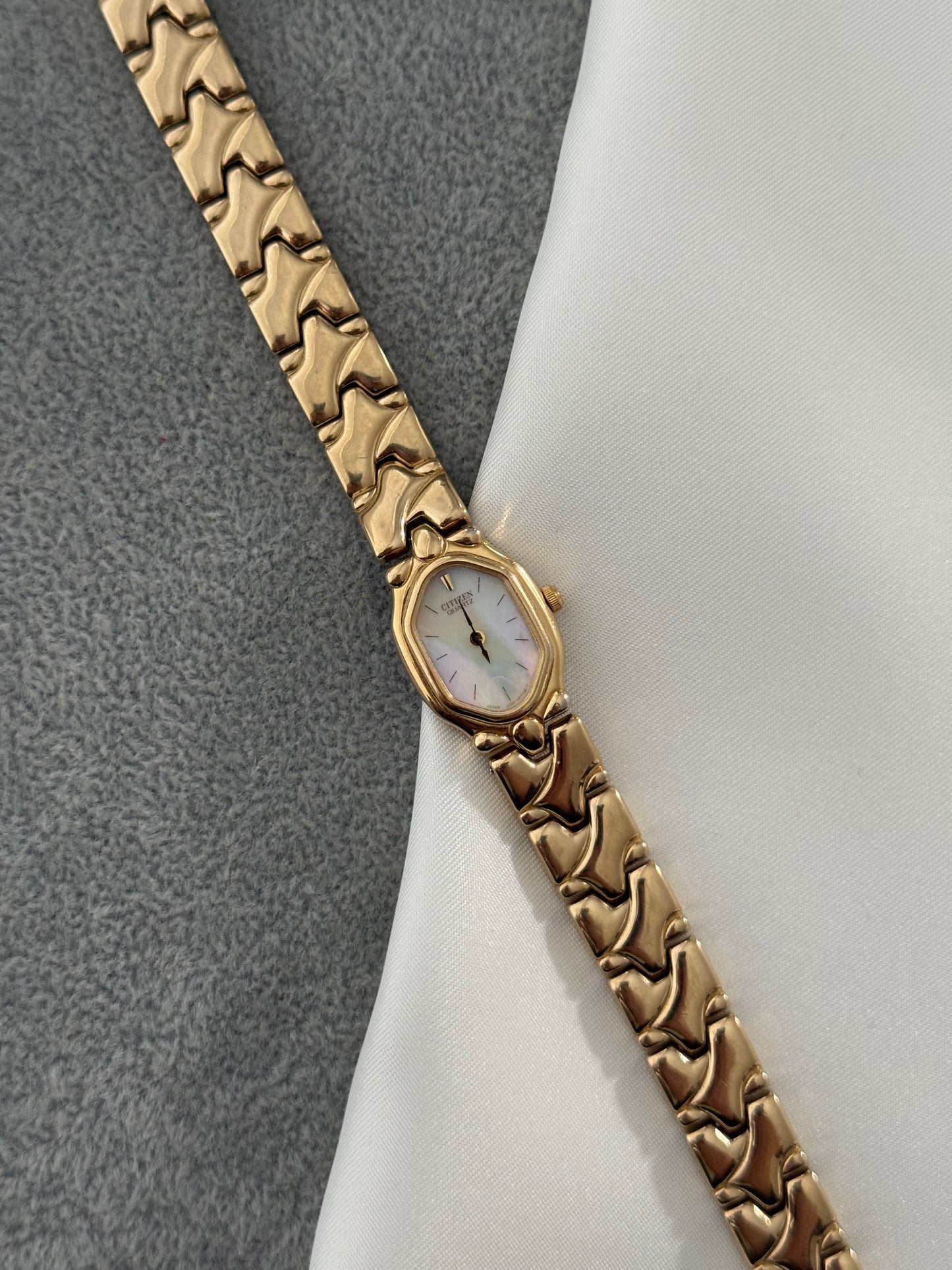 Vintage Mother of Pearl Citizen Watch