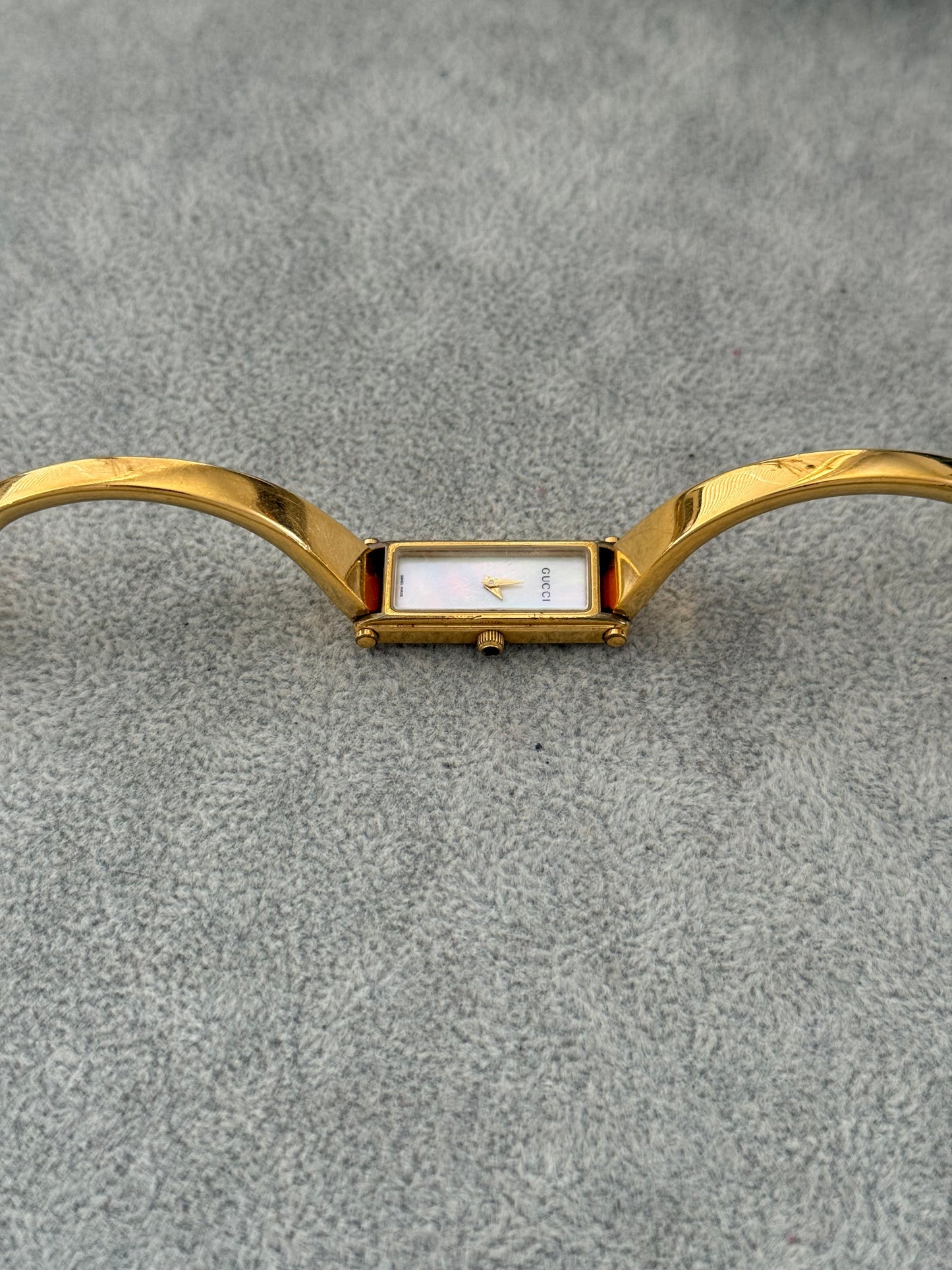 Gorgeous Vintage 1500L Gucci Watch