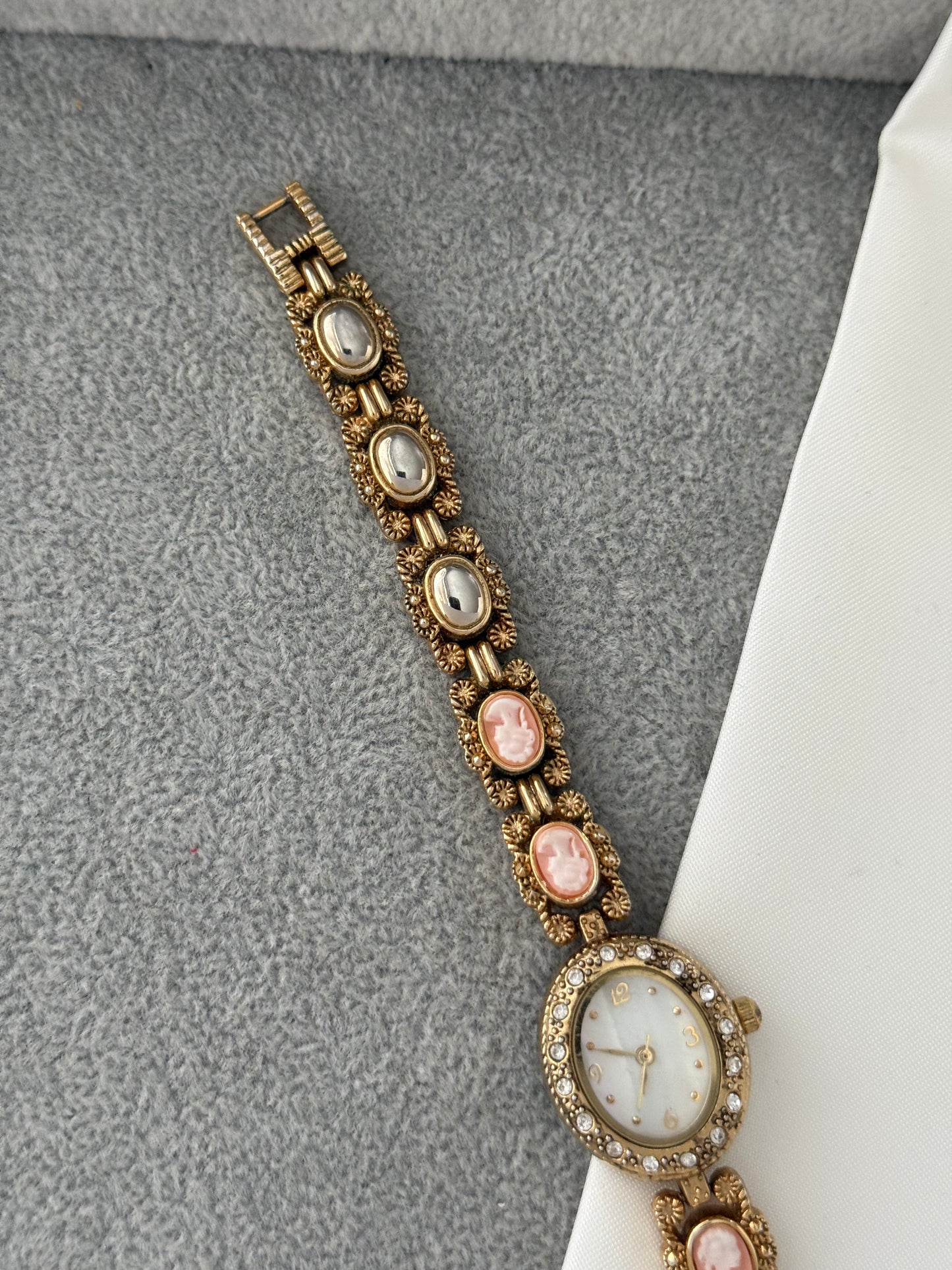 Vintage Cameo Watch