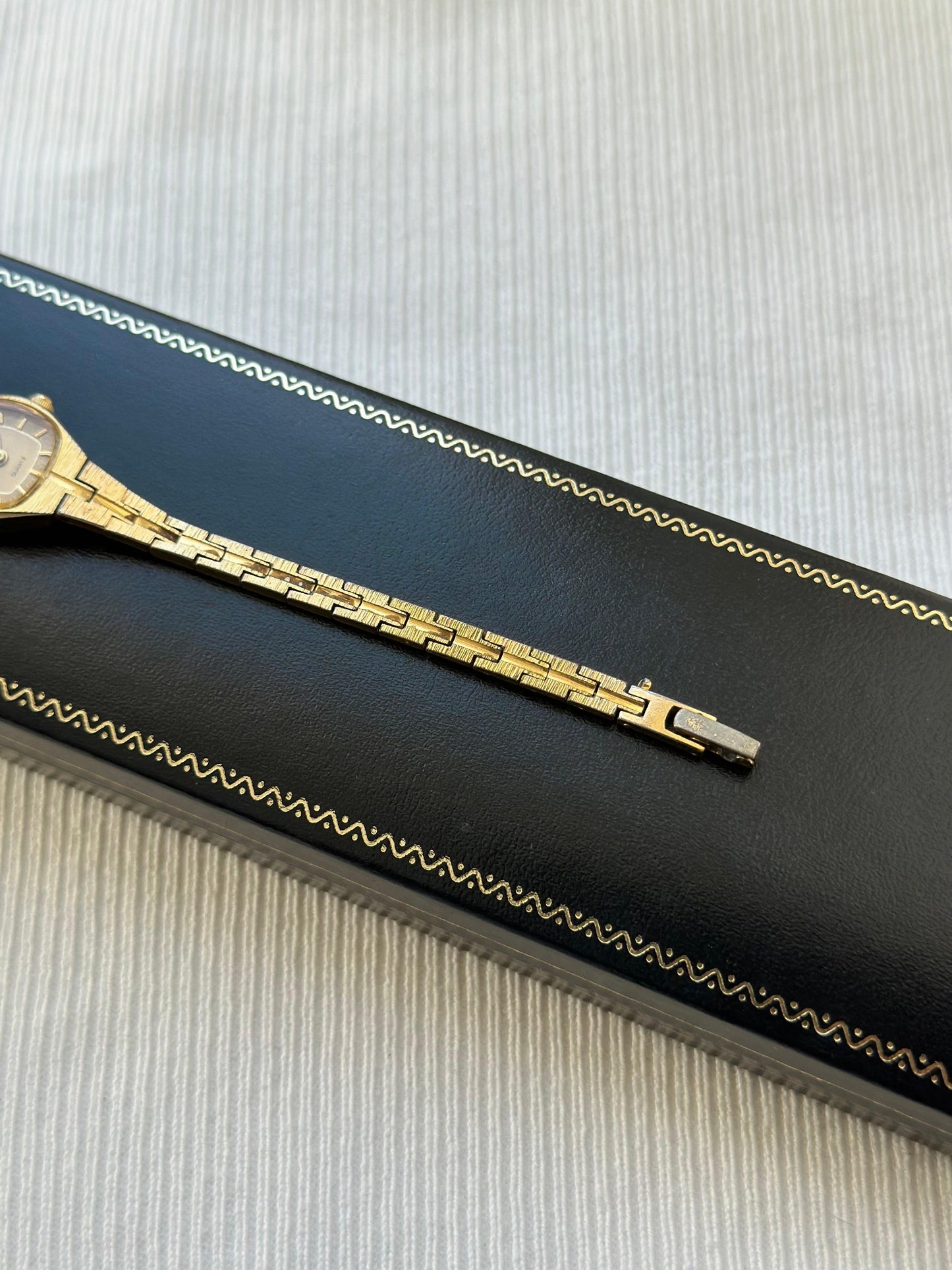 Vintage Accurist Watch