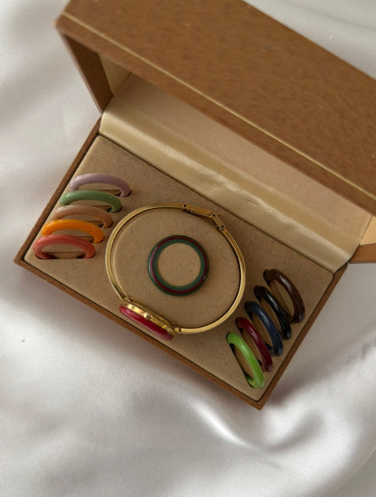 Vintage 1100L Gucci Watch